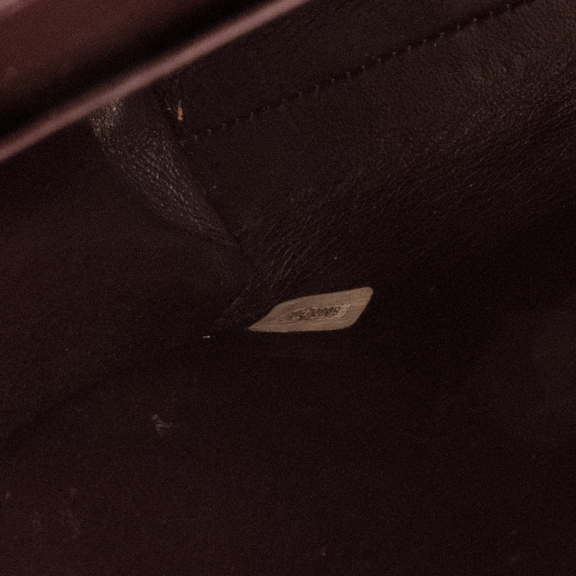 CHANEL - Sac à main Cartable Chanel en cuir caviar bordeaux vintage