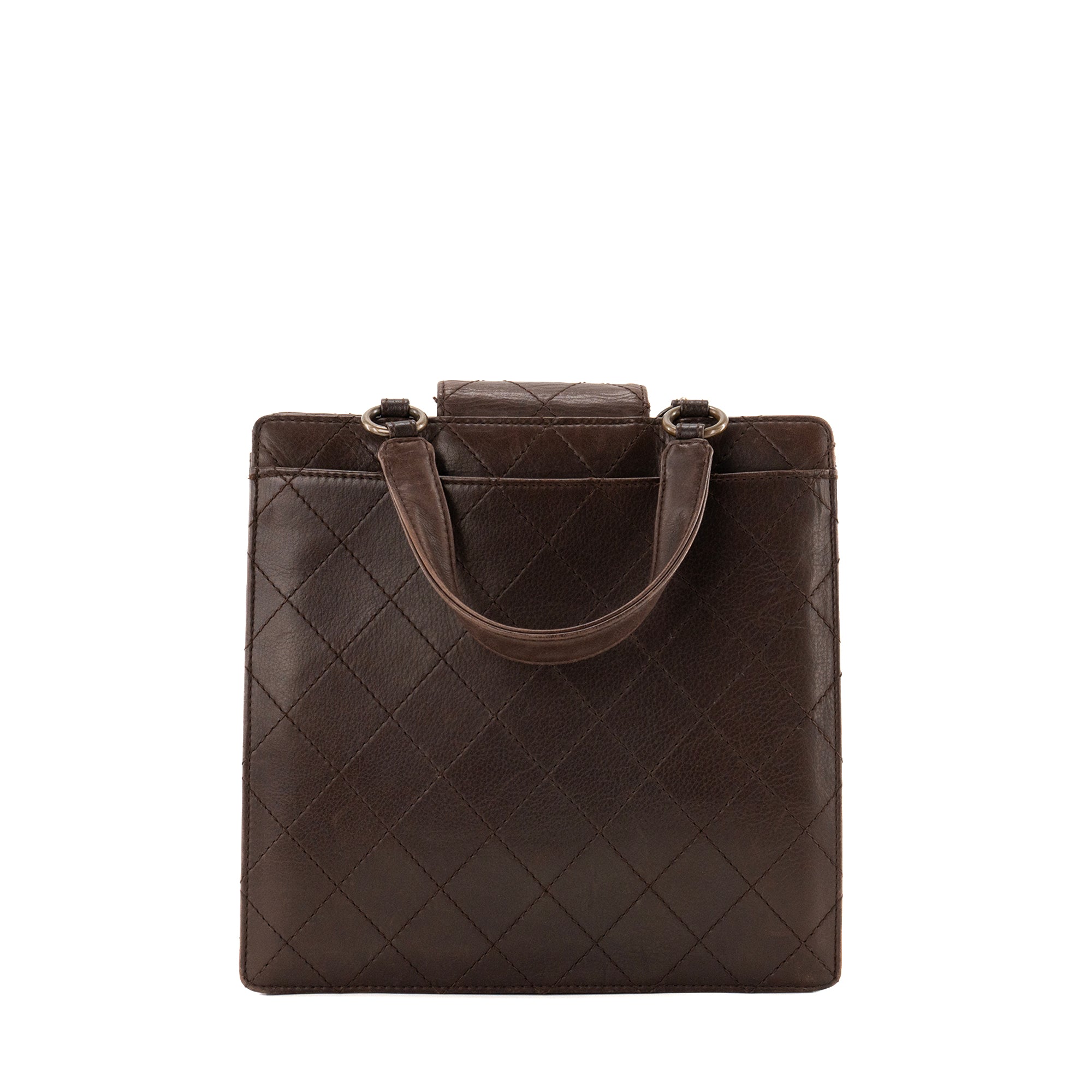 CHANEL - Sac à main CC Chanel en cuir marron vintage