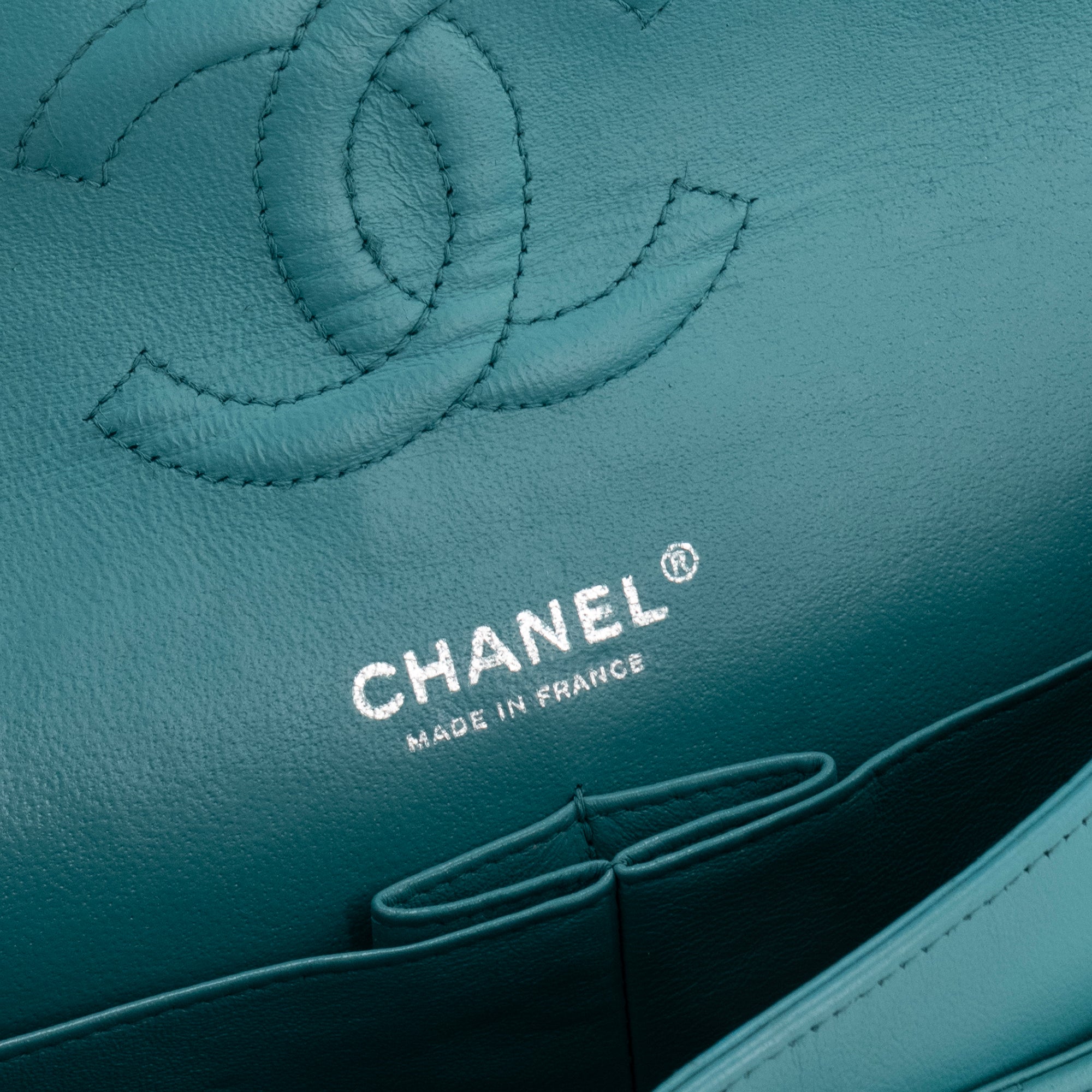 CHANEL - Sac à main Classique/Timeless 11.12 Chanel en cuir bleu