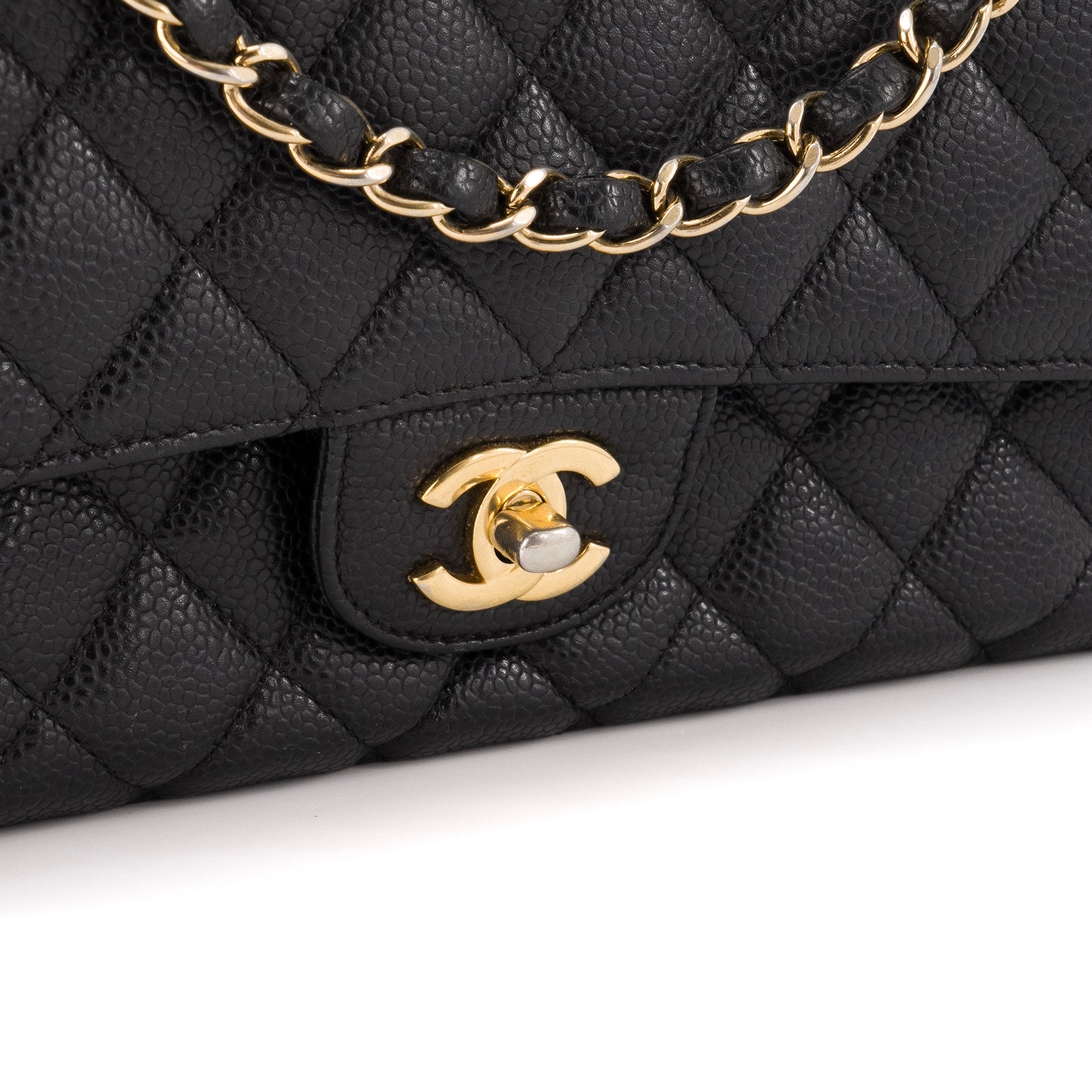 CHANEL - Sac à main Classique/Timeless 11.12 Chanel en cuir caviar noir