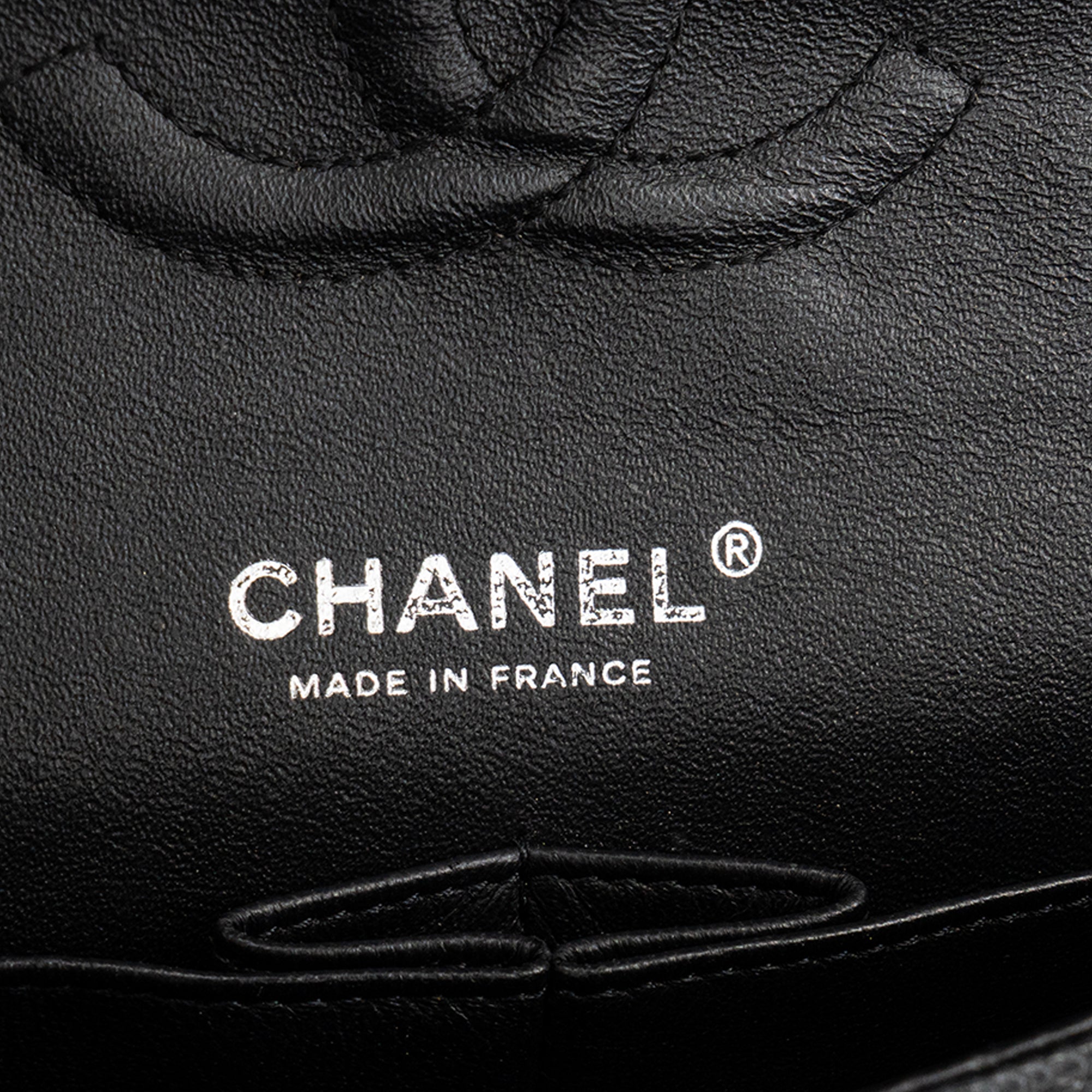 CHANEL - Sac à main Classique/Timeless 11.12 Chanel en cuir caviar noir