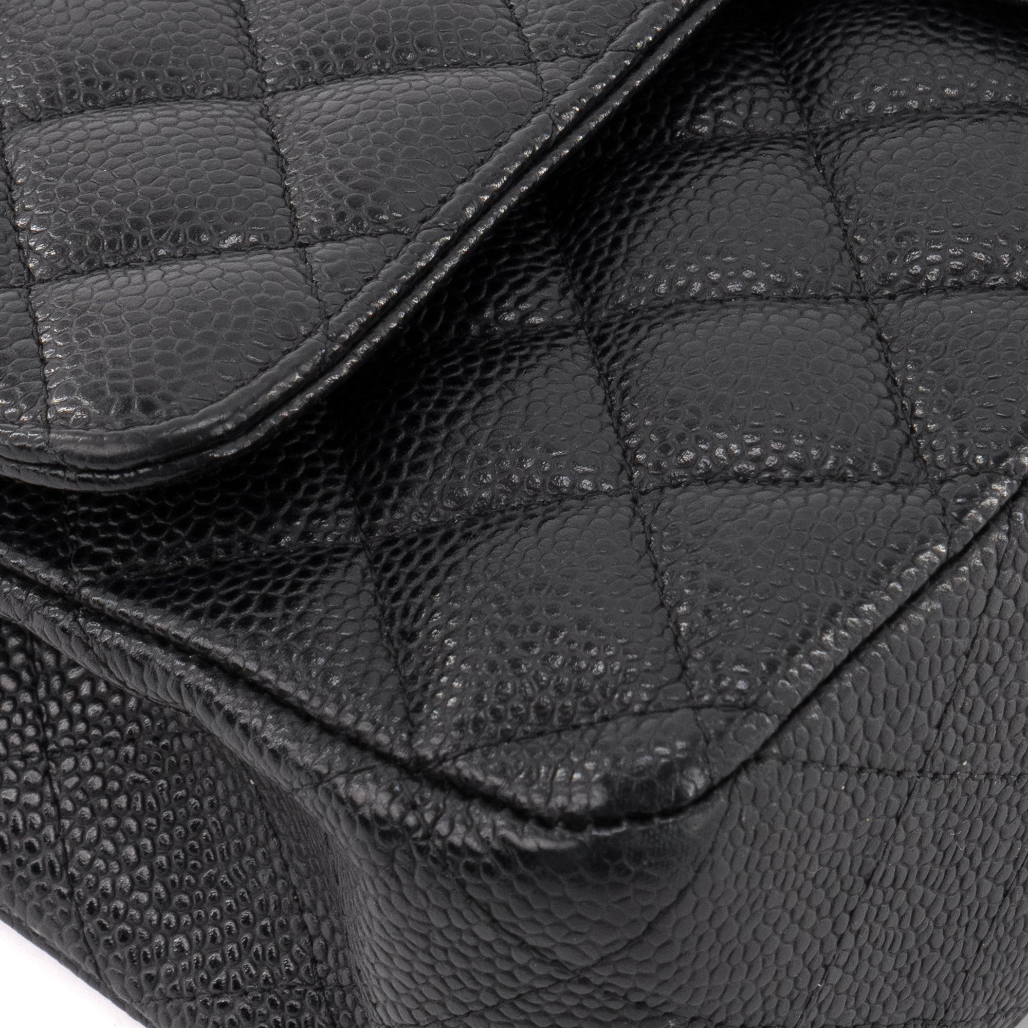 CHANEL - Sac à main Classique/Timeless 11.12 Chanel en cuir caviar noir