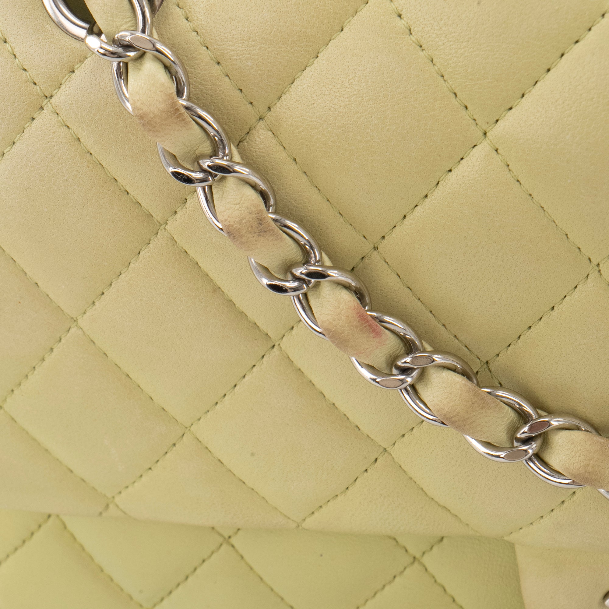CHANEL - Sac à main Classique/Timeless 11.12 Chanel en cuir d'agneau vert