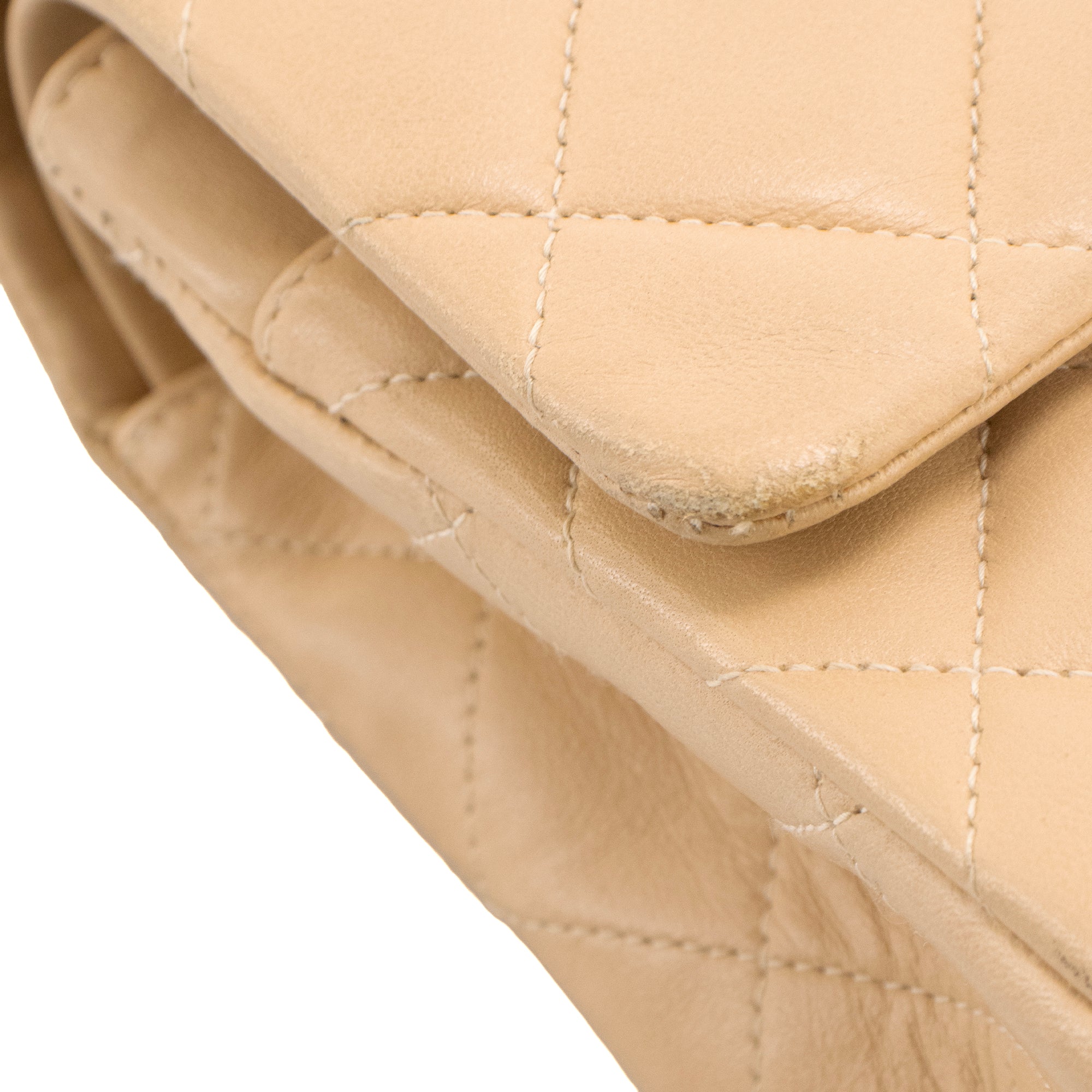 CHANEL - Sac à main Classique/Timeless 11.12 Chanel en cuir lisse beige vintage