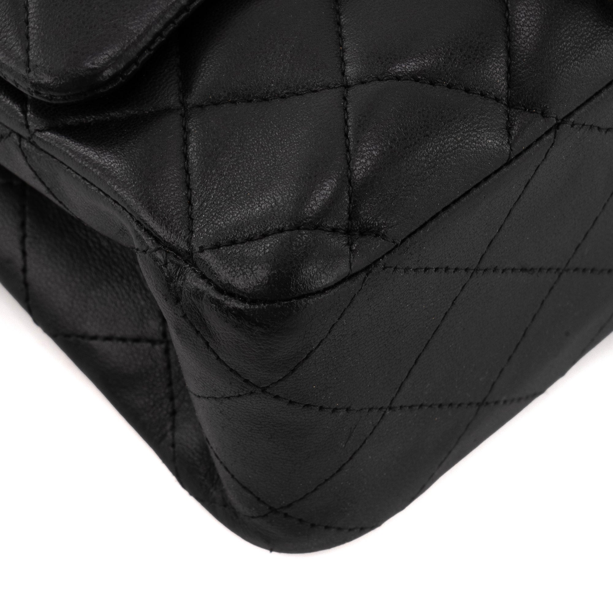 CHANEL - Sac à main Classique/Timeless 11.12 Chanel en cuir lisse noir
