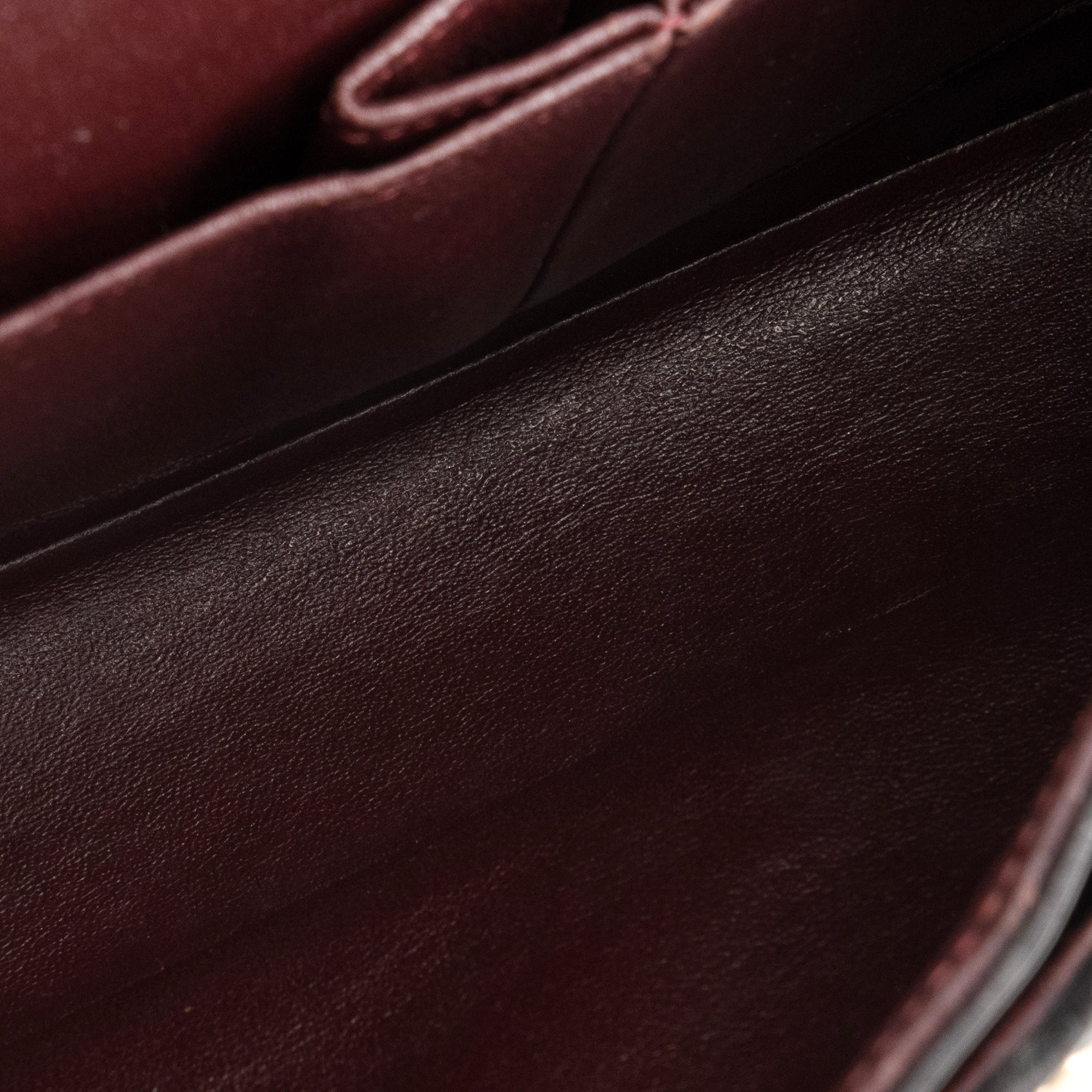 CHANEL - Sac à main Classique/Timeless 11.12 Chanel en cuir lisse noir