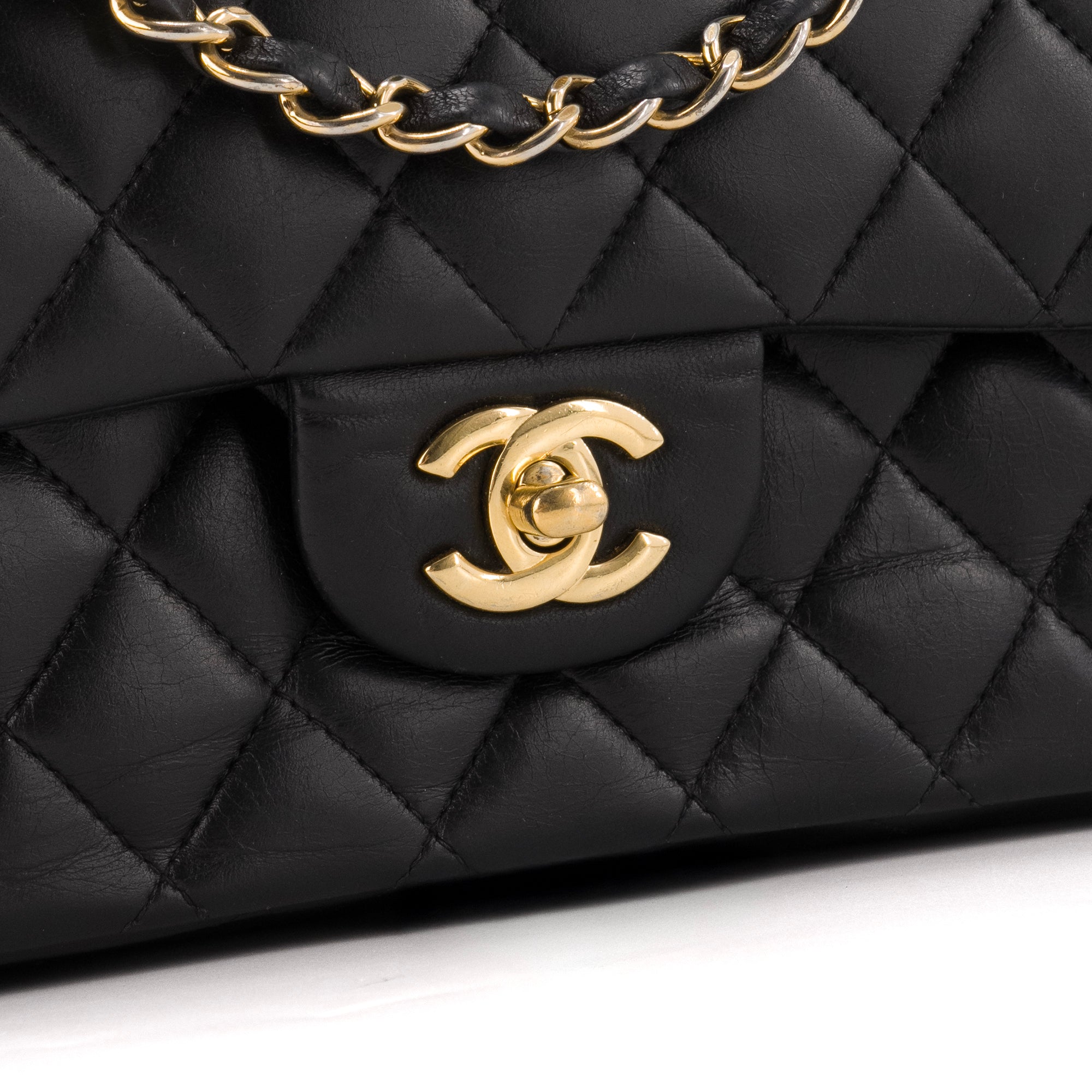 CHANEL - Sac à main Classique/Timeless 11.12 Chanel en cuir lisse noir