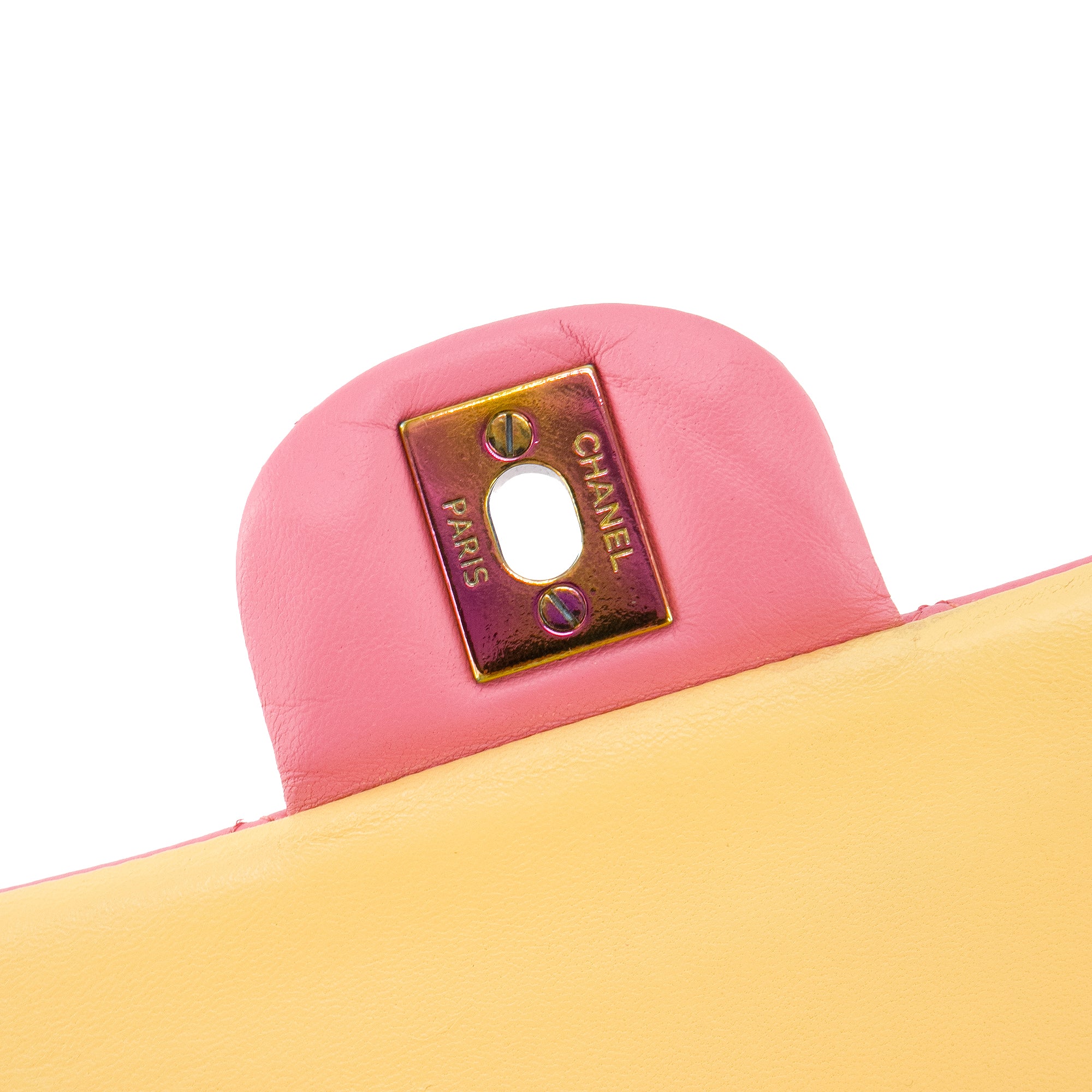 CHANEL -  Sac à main Classique/Timeless 11.12 Chanel en cuir lisse rose édition limitée Rainbow