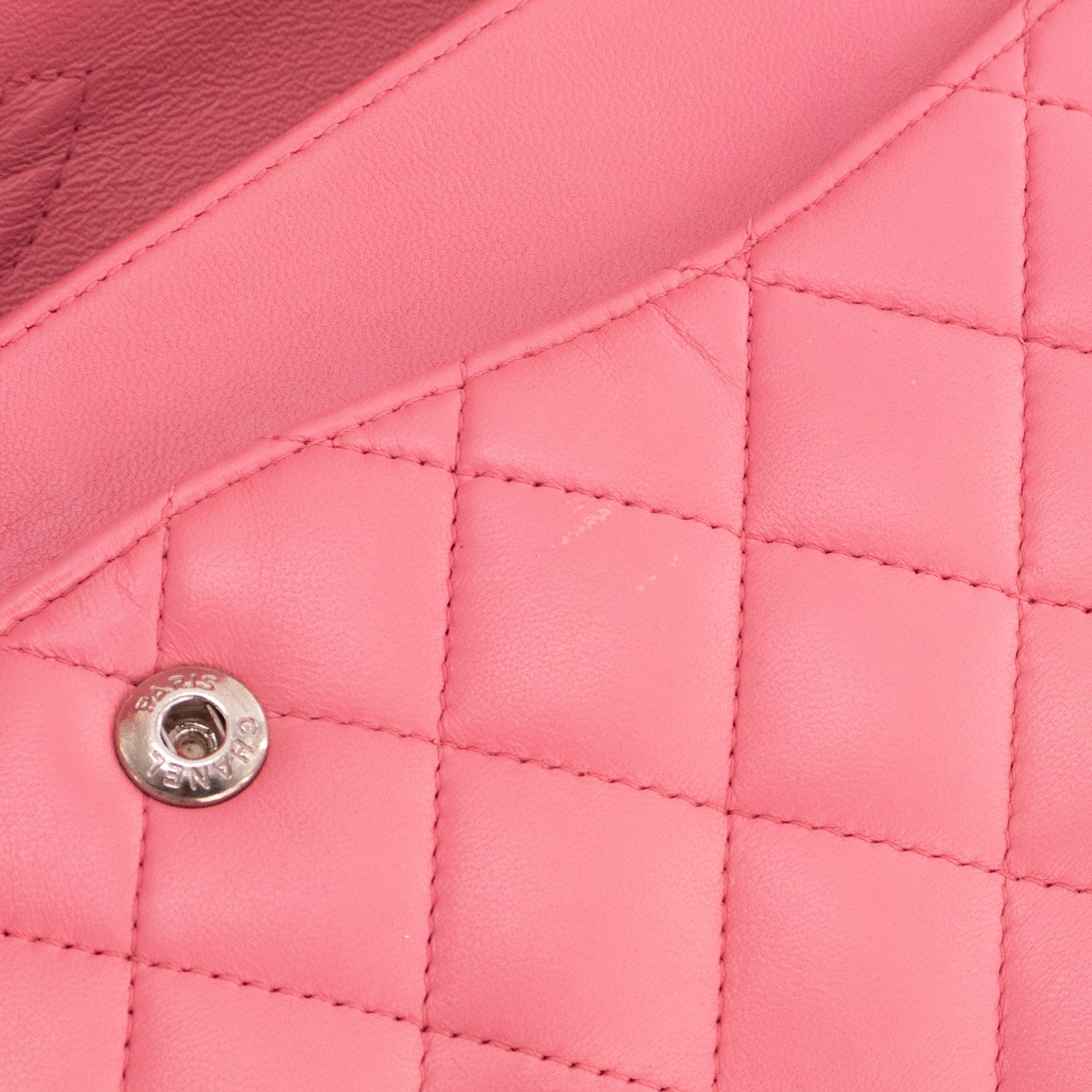 CHANEL - Sac à main Classique/Timeless 11.12 Chanel en cuir lisse rose