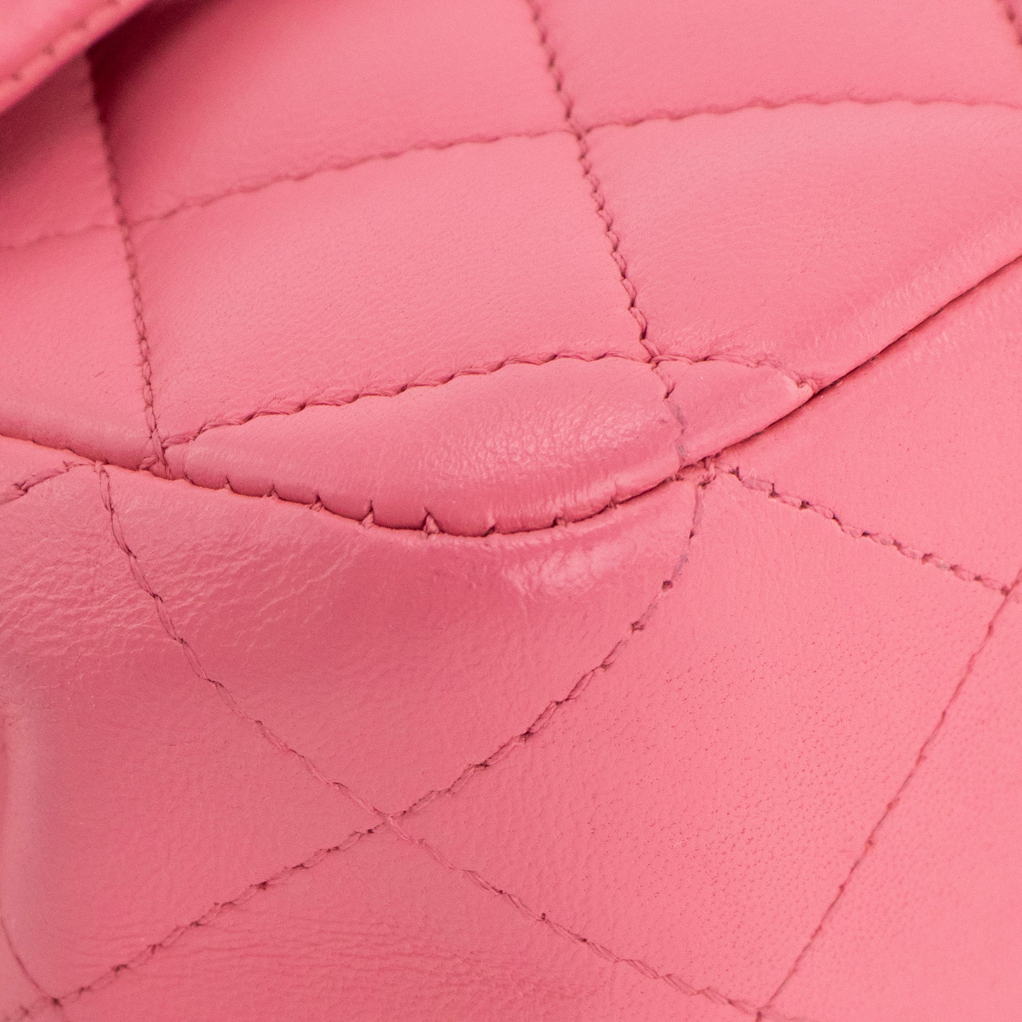 CHANEL - Sac à main Classique/Timeless 11.12 Chanel en cuir lisse rose