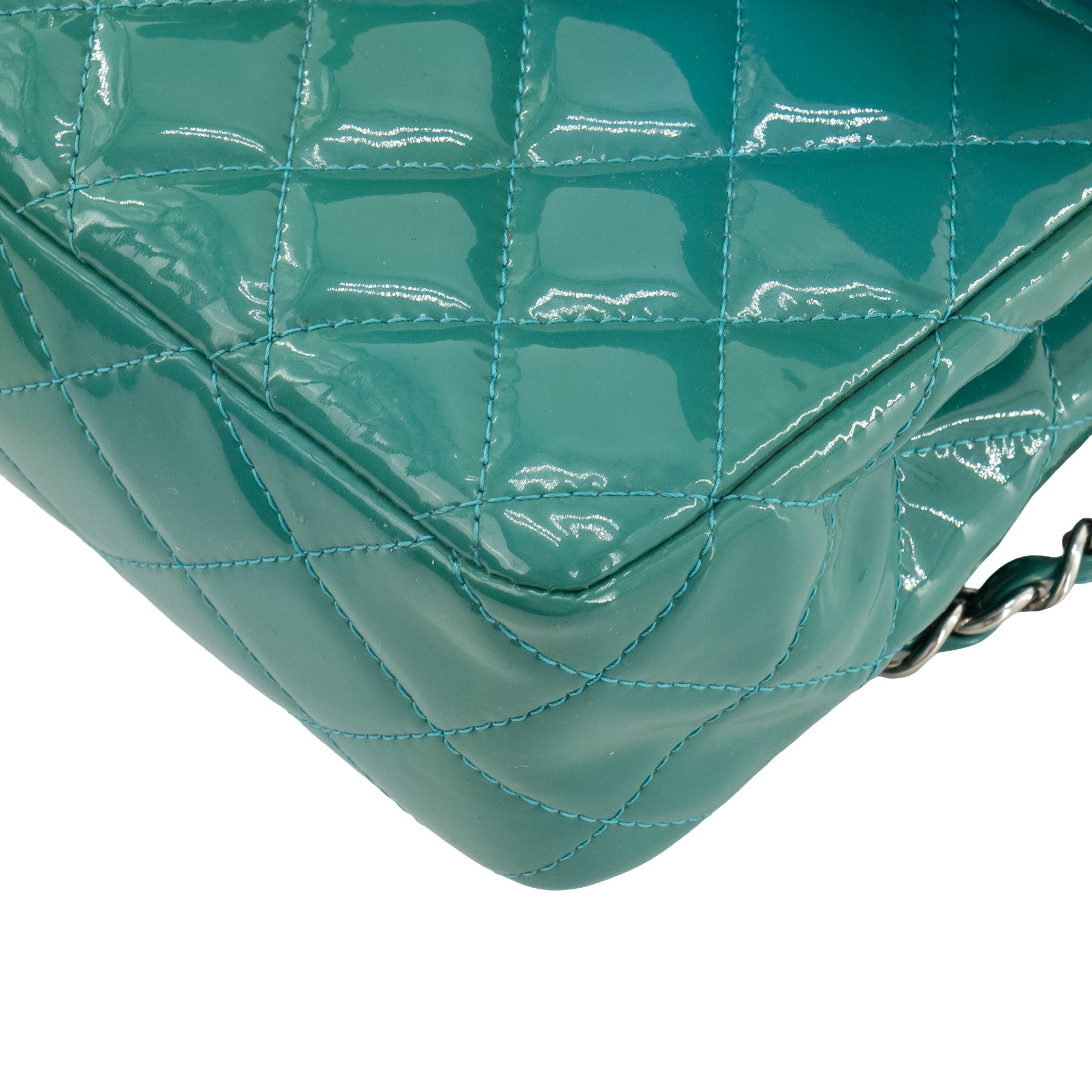 CHANEL - Sac à main Classique/Timeless 11.12 Chanel en cuir verni bleu turquoise