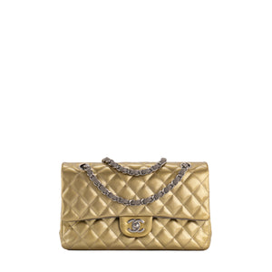 CHANEL - Sac à main Classique/Timeless 11.12 Chanel en cuir verni doré édition limitée