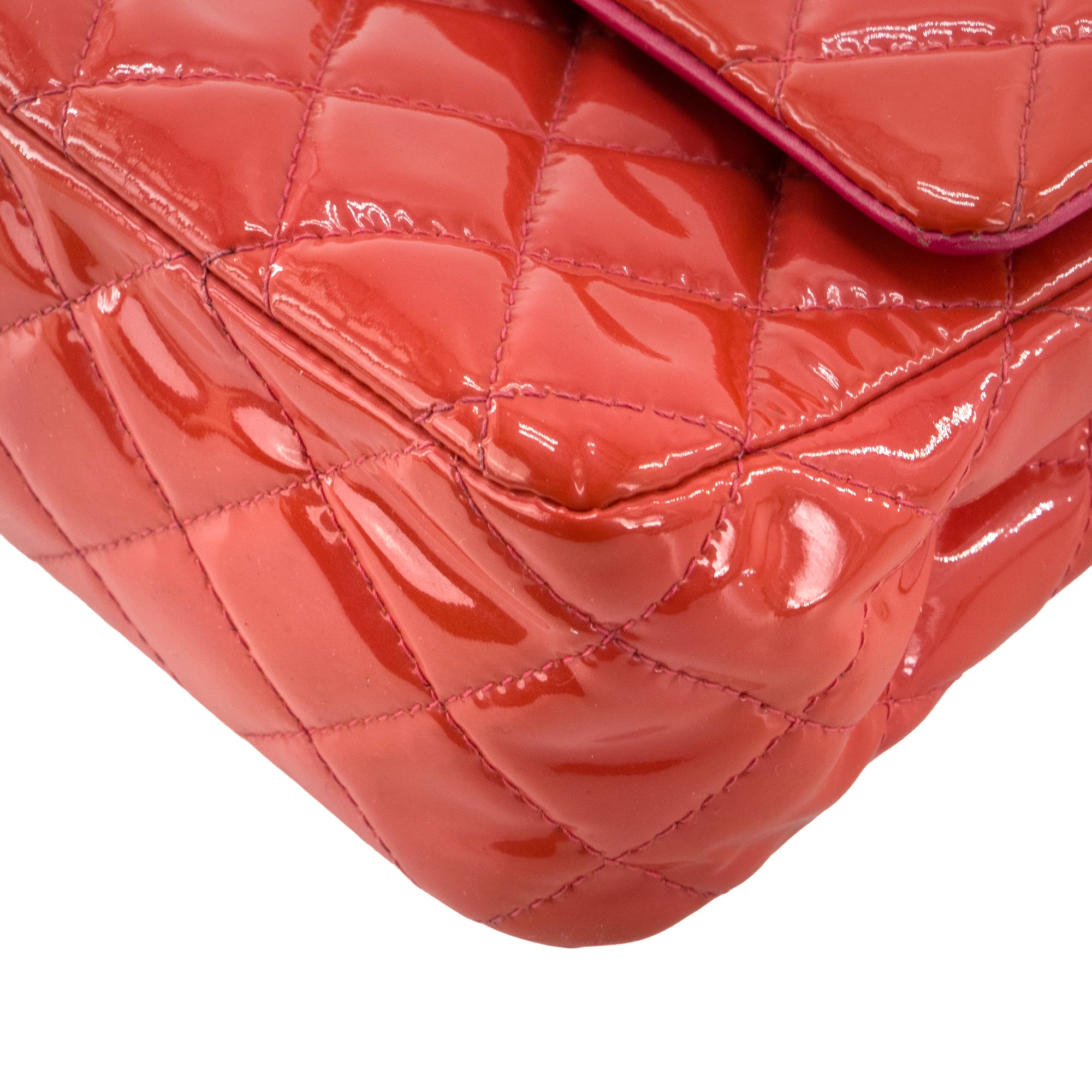 CHANEL - Sac à main Classique/Timeless 11.12 Chanel en cuir verni rose