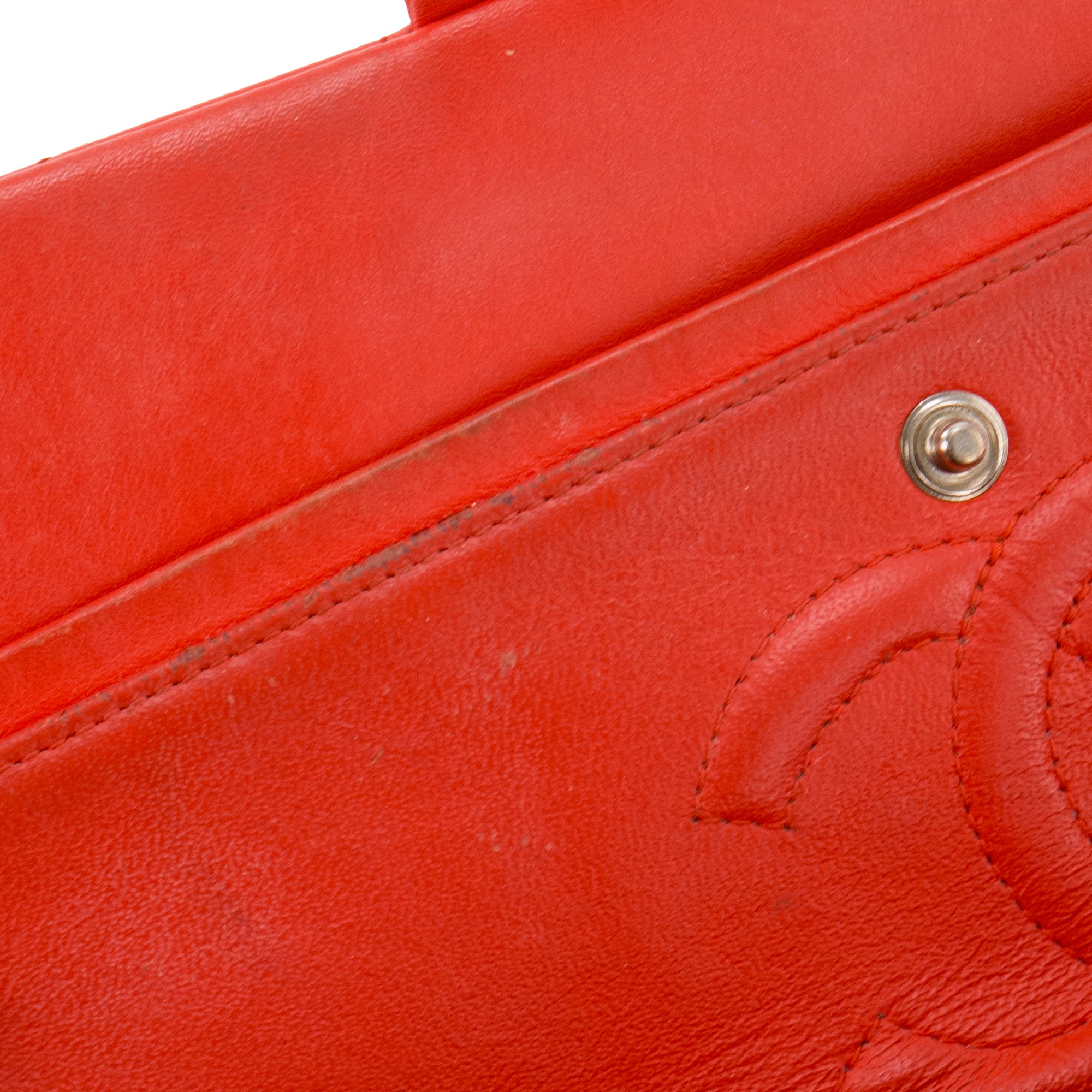 CHANEL - Sac à main Classique/Timeless 11.12 Chanel en cuir verni rouge