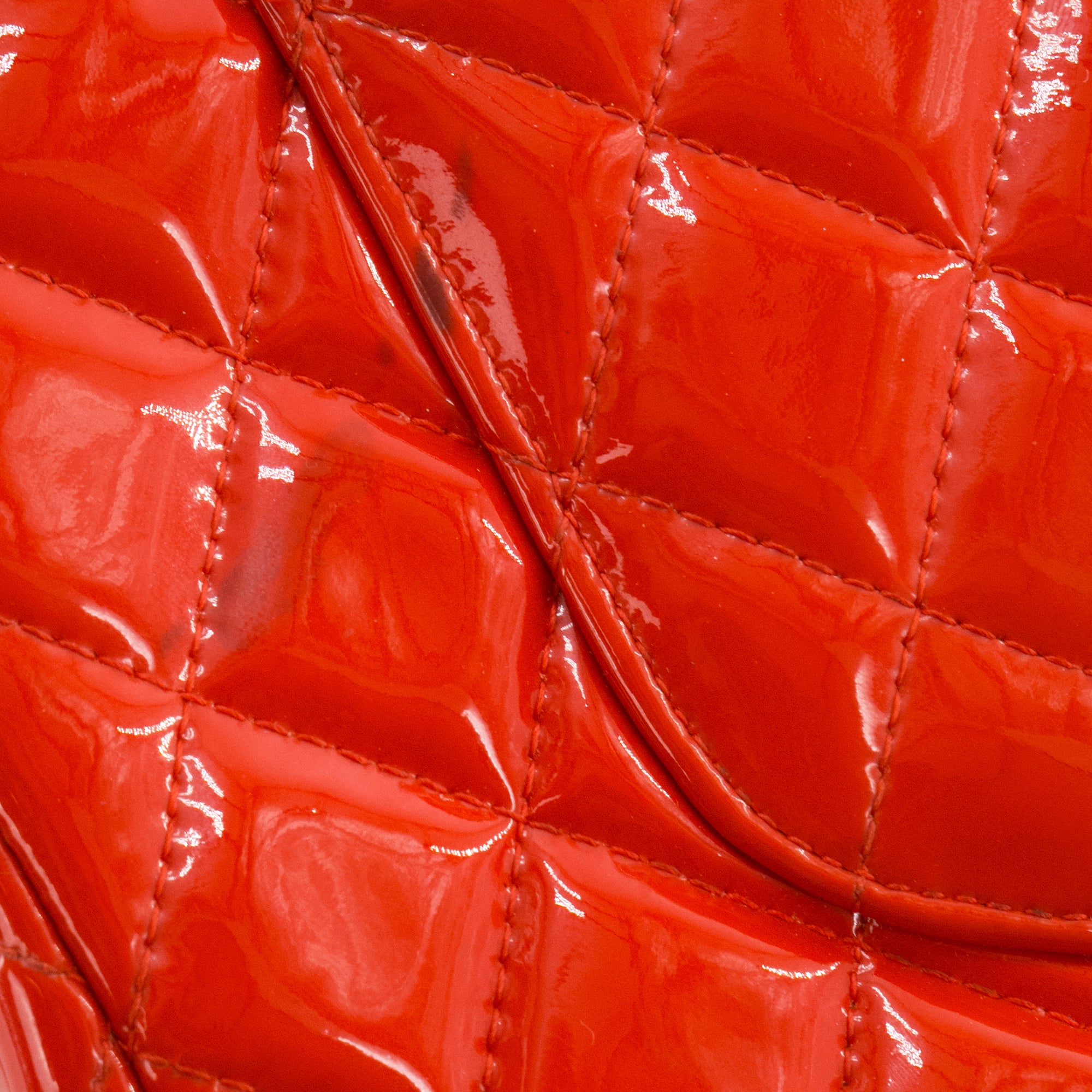 CHANEL - Sac à main Classique/Timeless 11.12 Chanel en cuir verni rouge