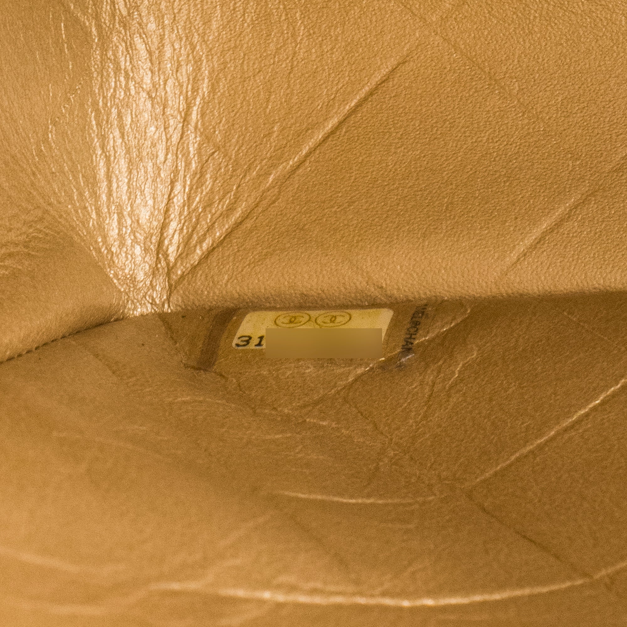 CHANEL - Sac à main Classique/Timeless 11.12 Charms Chanel en cuir lisse noir édition limitée