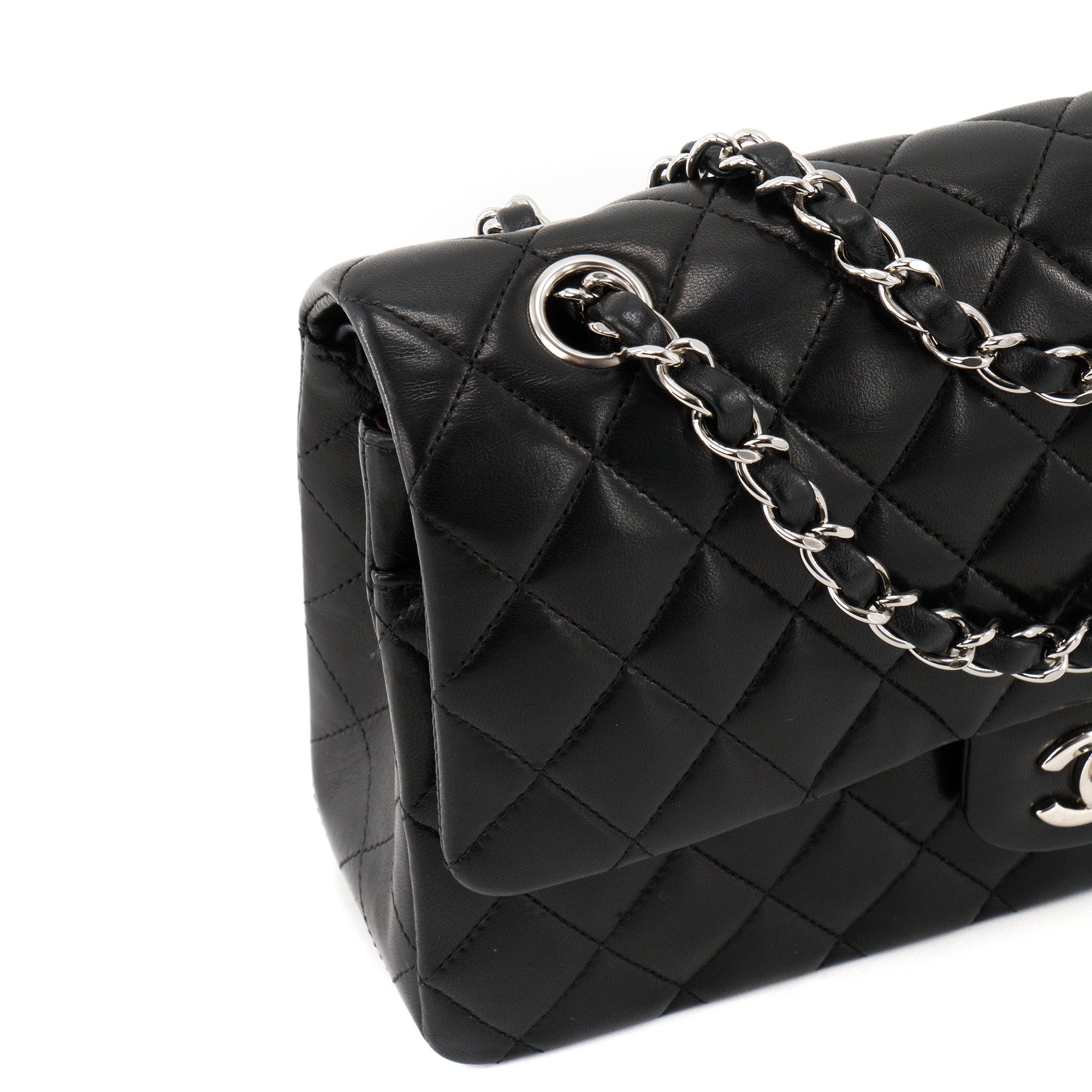 CHANEL - Sac à main Classique/Timeless Chanel 11.12 Chanel en cuir lisse noir