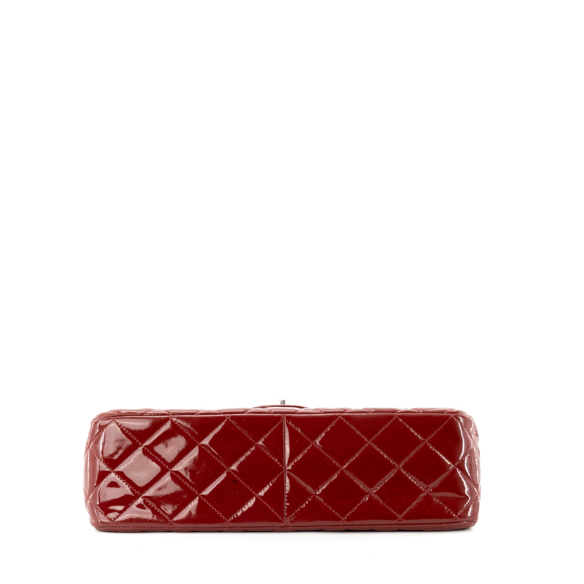 CHANEL - Sac à main Classique/Timeless Jumbo Chanel en cuir verni rouge bordeaux