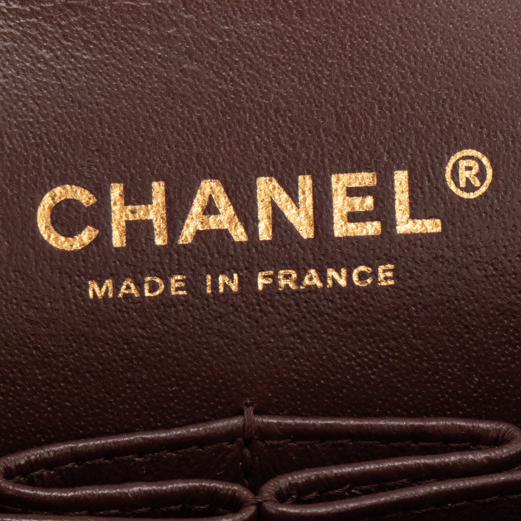 CHANEL - Sac à main Classique/Timeless small Chanel en cuir lisse noir