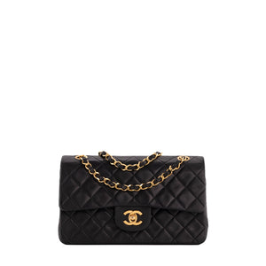CHANEL - Sac à main Classique/Timeless small Chanel en cuir lisse noir vintage