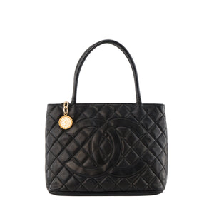 CHANEL - Sac à main Medaillon Chanel en cuir caviar noir