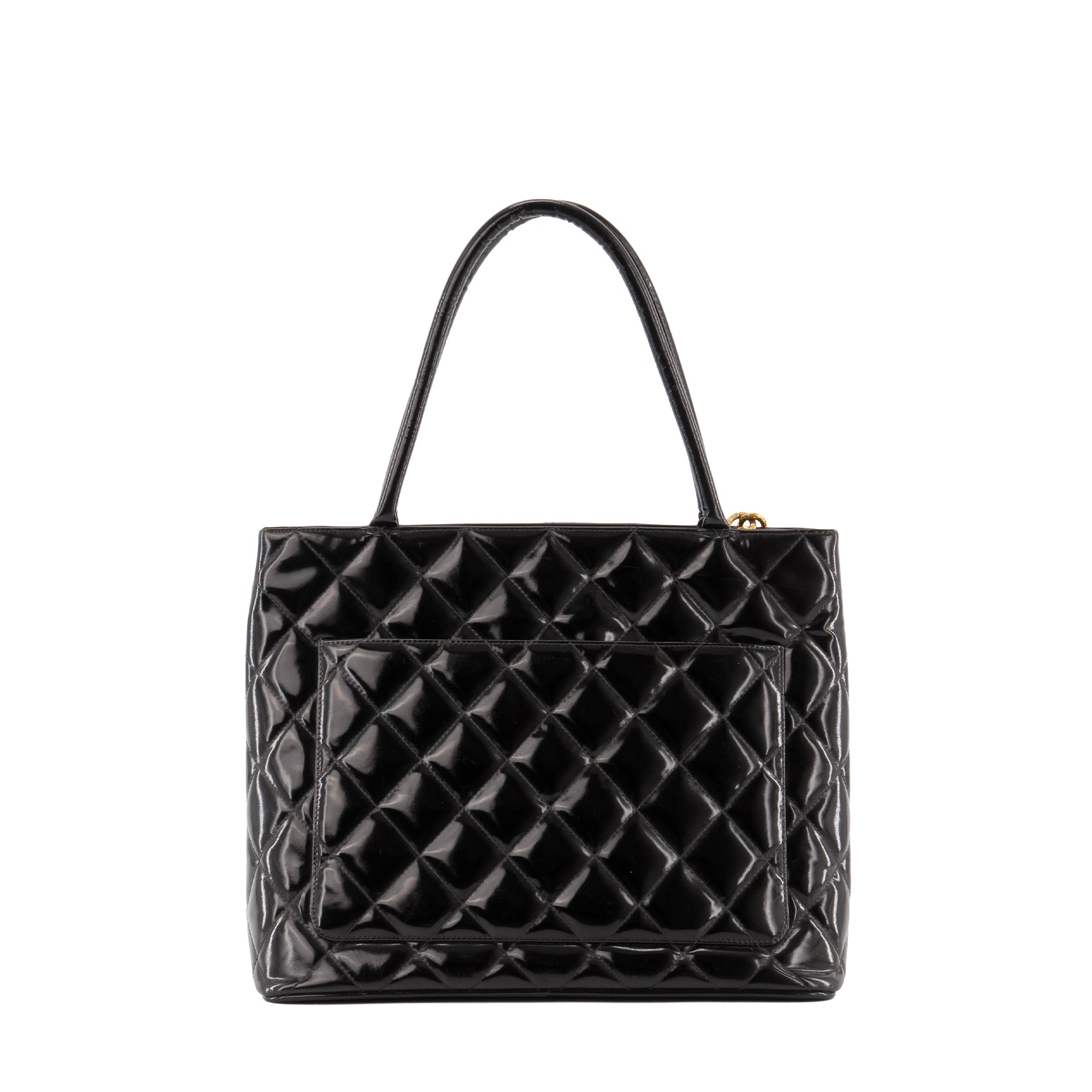 CHANEL - Sac à main Medaillon Chanel en cuir verni noir vintage