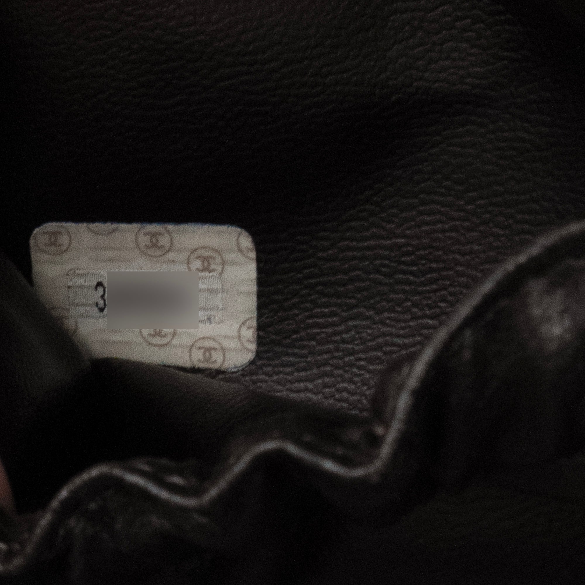 CHANEL - Sac à main Vanity Chanel en cuir caviar noir vintage