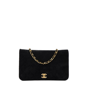 CHANEL - Sac à épaule à rabat Chanel en daim noir vintage