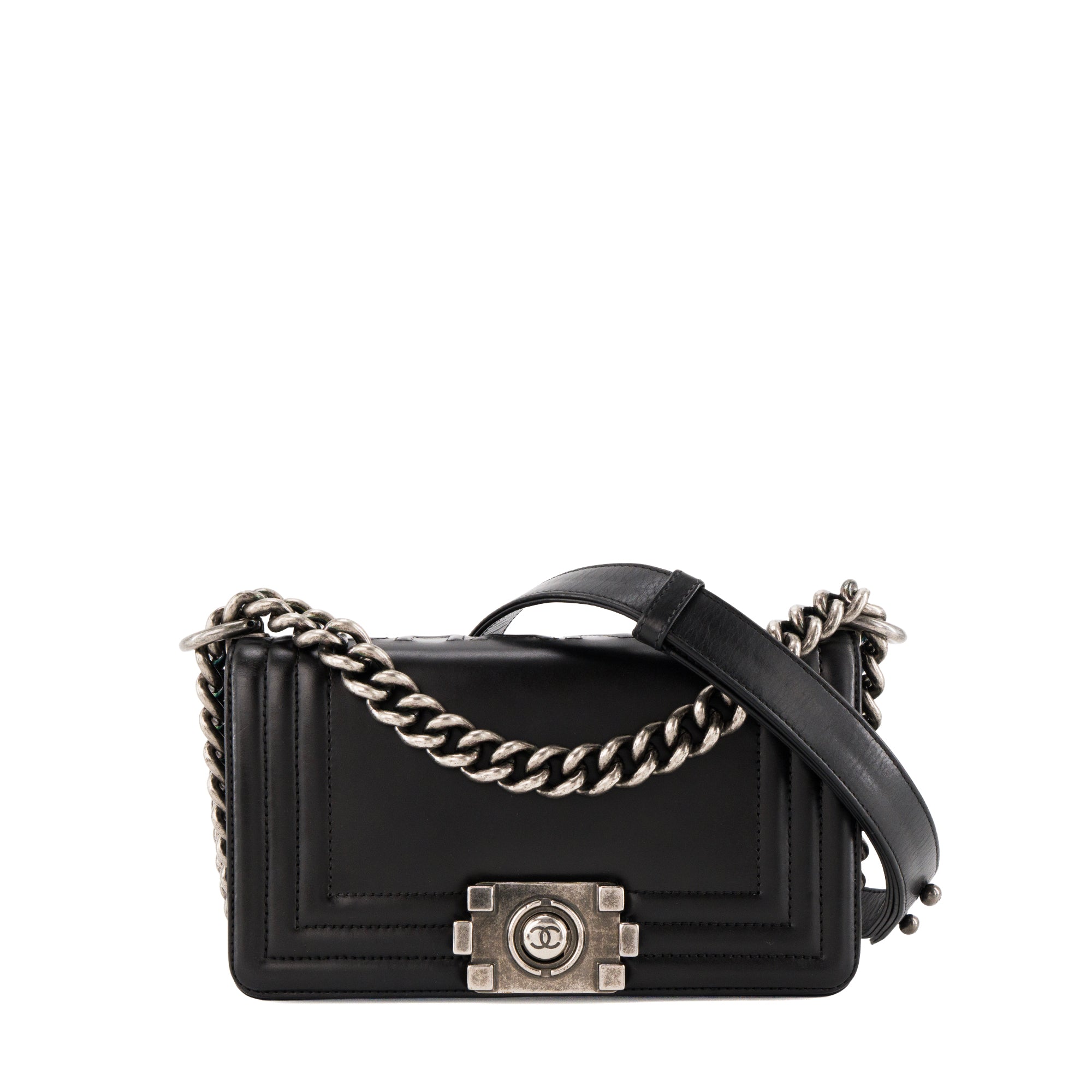 CHANEL - Sac à bandoulière Boy mini Chanel en cuir lisse noir