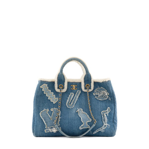 CHANEL - Sac cabas Deauville Egypte Hieroglyphe Chanel en denim et laine