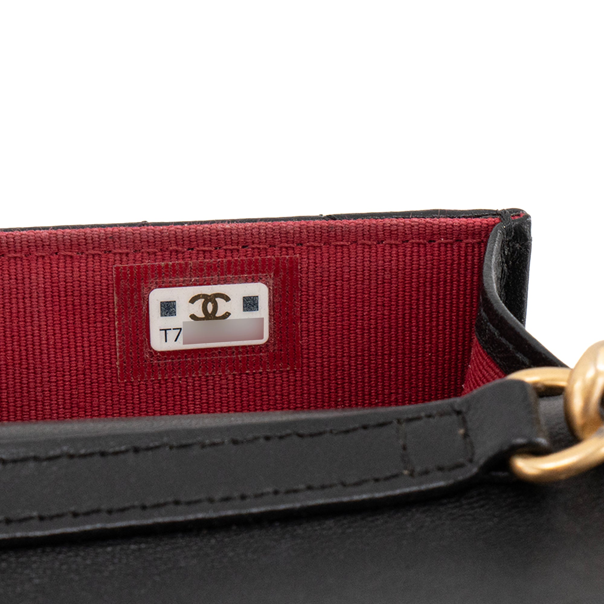 CHANEL - Sac ceinture 19 Chanel en cuir lisse noir