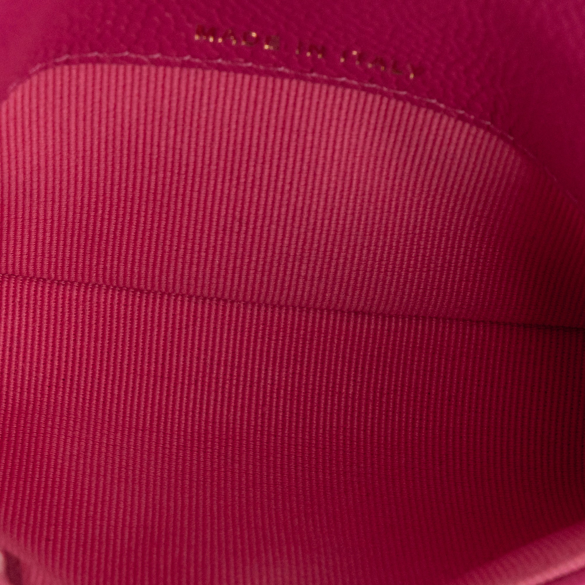 CHANEL - Sac ceinture Melody Chanel en cuir caviar rose (T85)