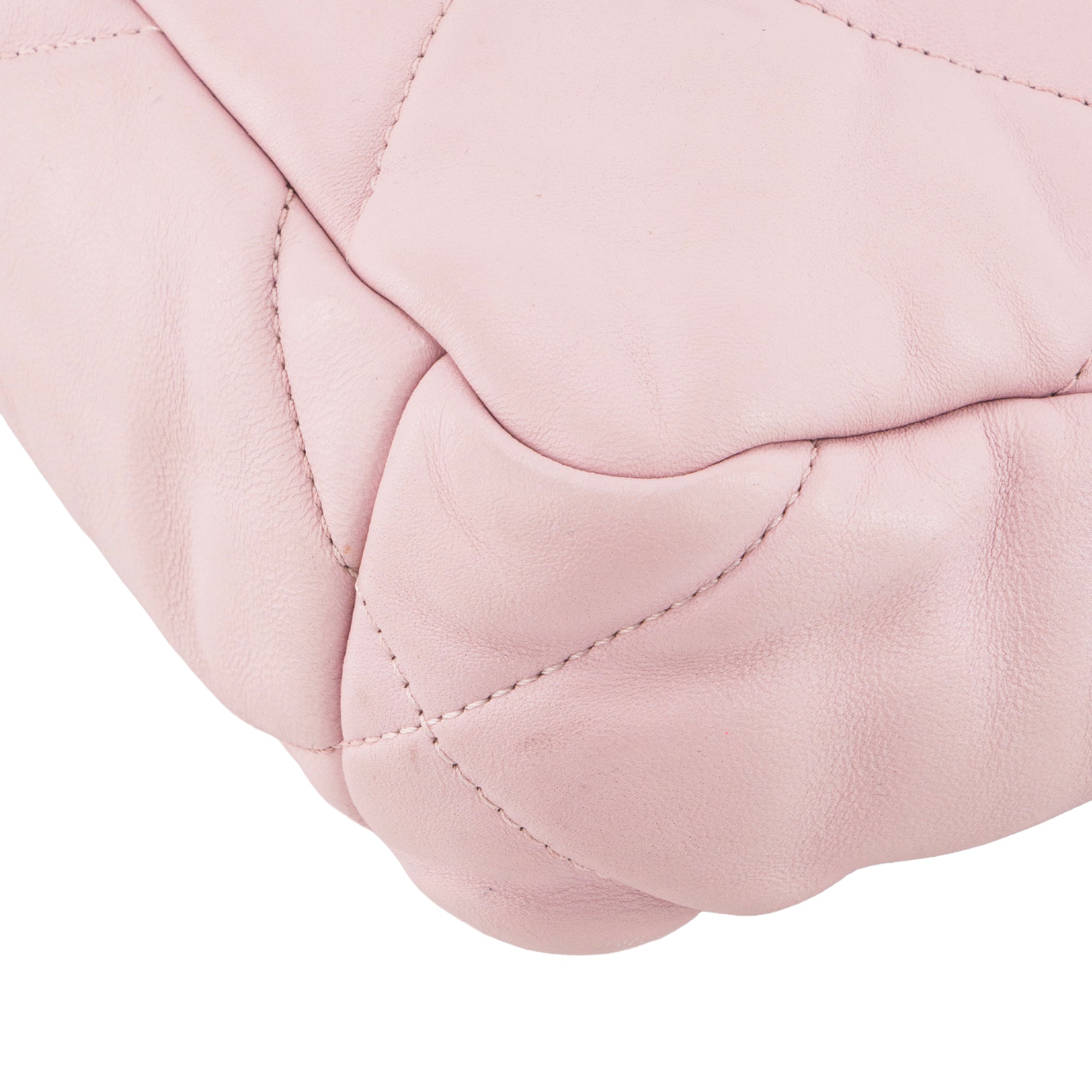 CHANEL - Sac à bandoulière Chanel 19 en cuir lisse rose