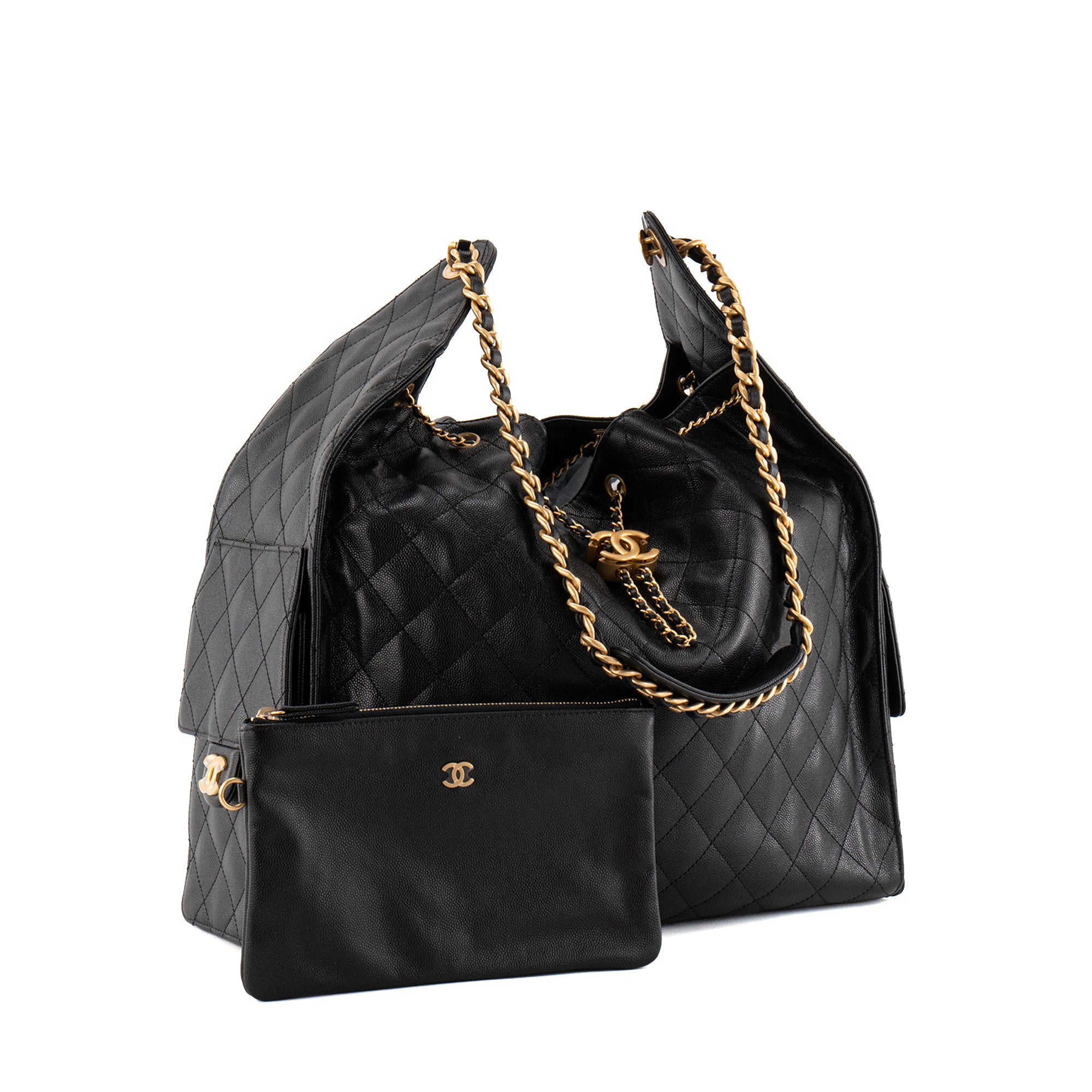 CHANEL - Sac à épaule Chanel 25 Large en cuir caviar noir