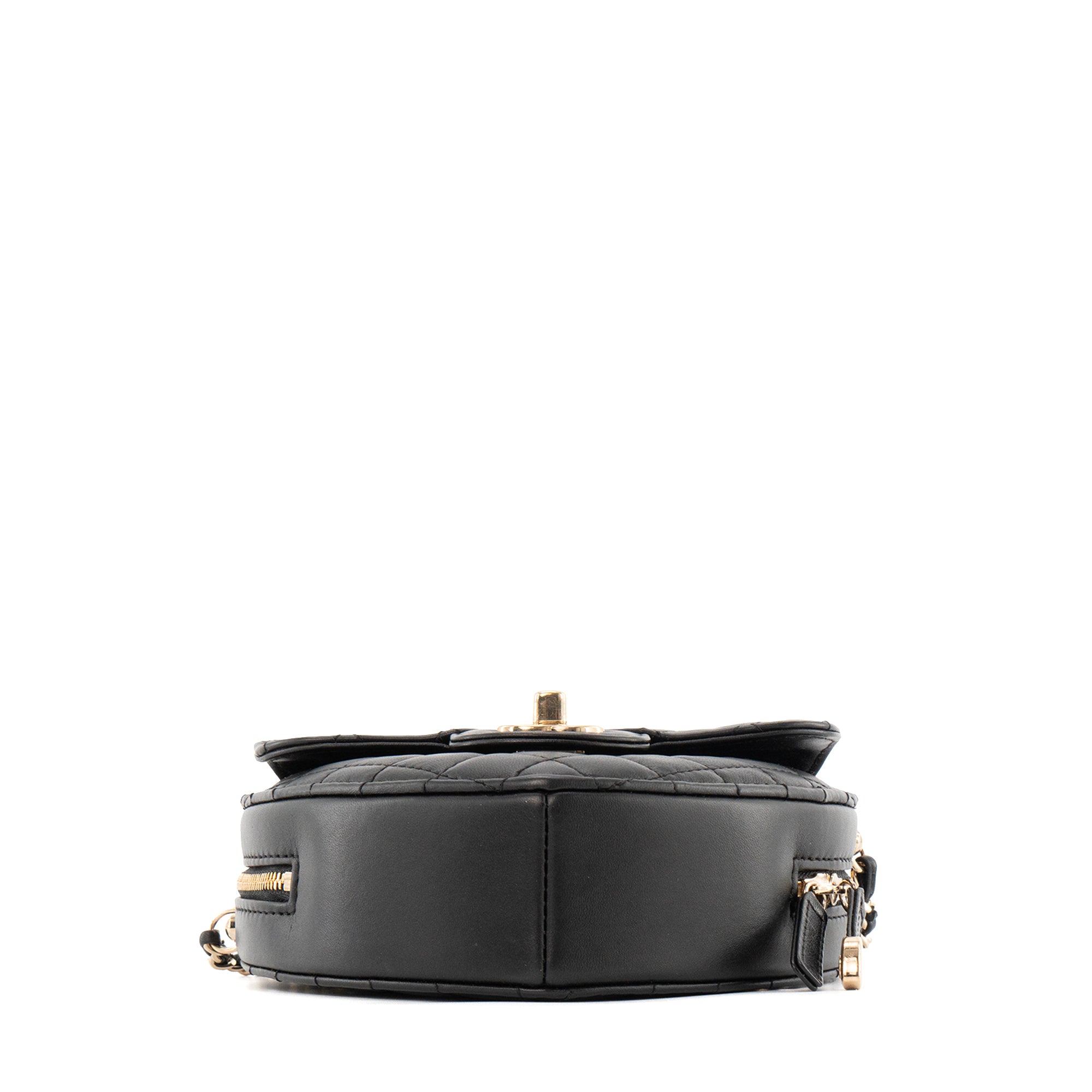 CHANEL - Sac à bandoulière Love Heart large Chanel en cuir lisse noir