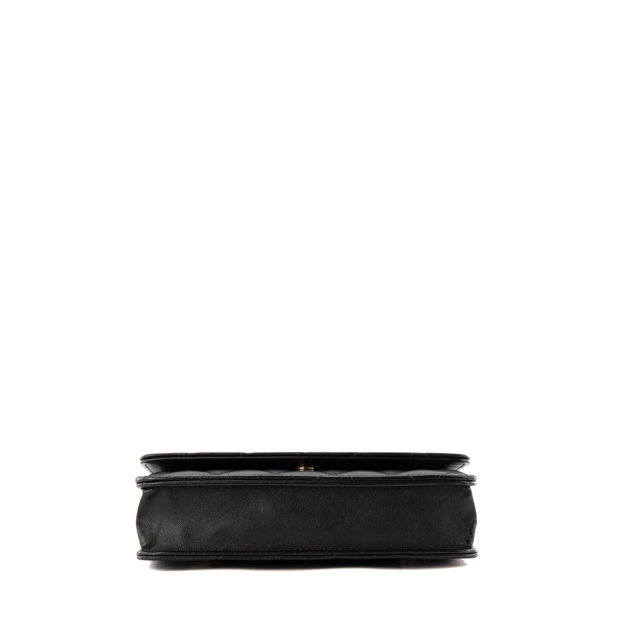 CHANEL - Sac à bandoulière Wallet On Chain Classique/Timeless Chanel en cuir lisse noir