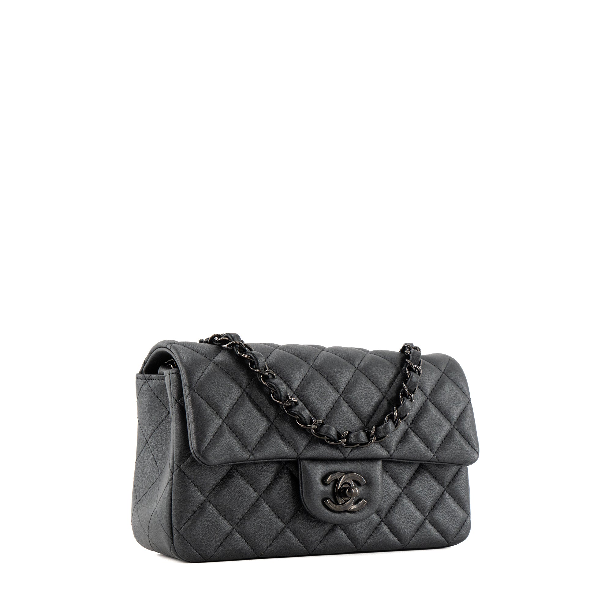 CHANEL - Sac à bandoulière Classique/Timeless Mini Rectangle Chanel en cuir lisse noir so black