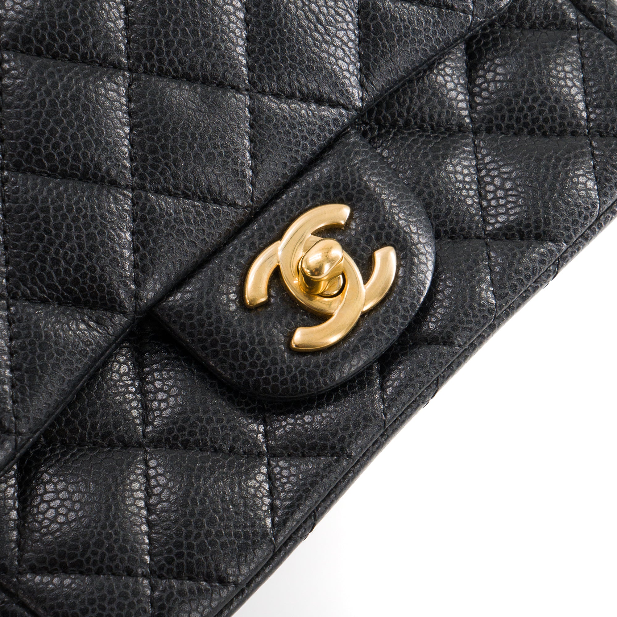 CHANEL - Sac à bandoulière Classique/Timeless Mini Square Chanel en cuir caviar noir