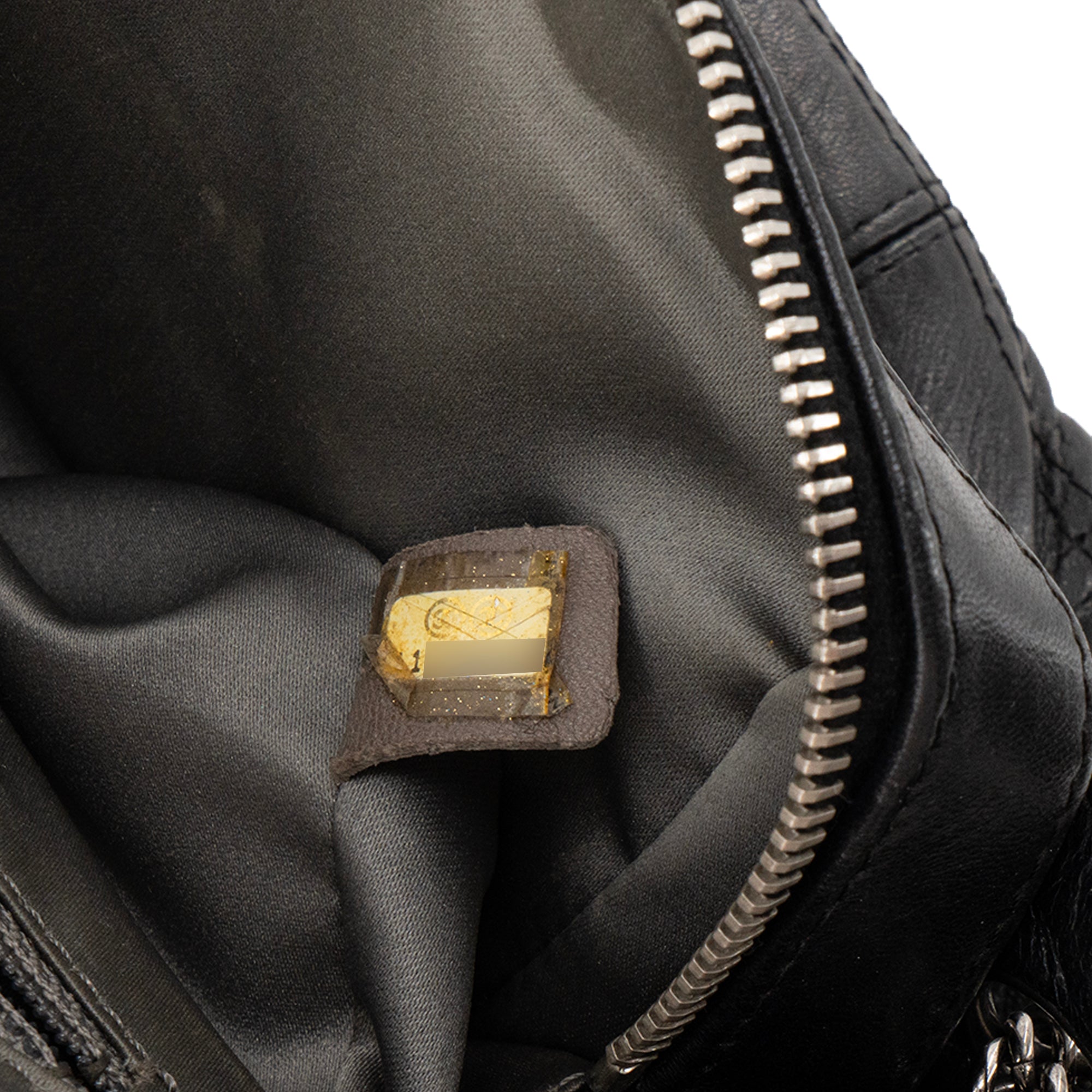 CHANEL - Sac à épaule Lax Accordion Chanel en cuir lisse noir