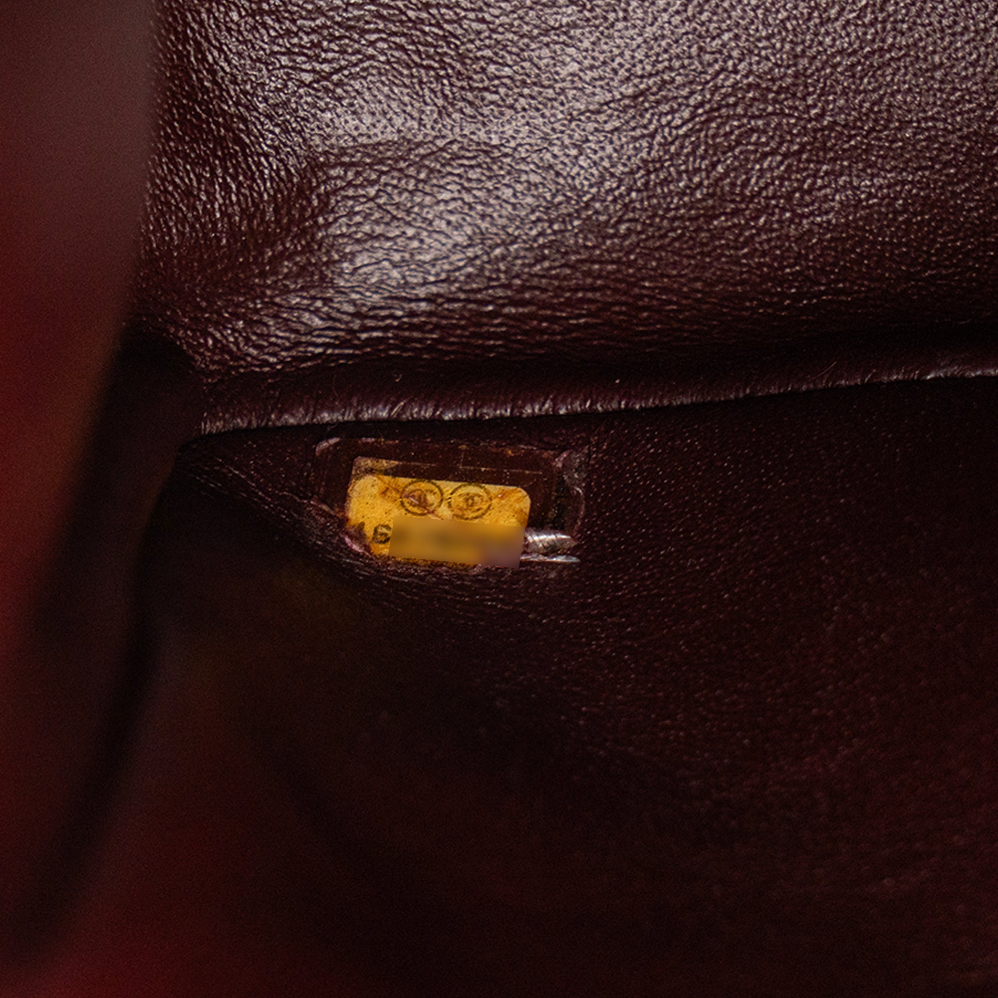 CHANEL - Sac à bandoulière Classique/Timeless Jumbo Chanel en cuir caviar noir