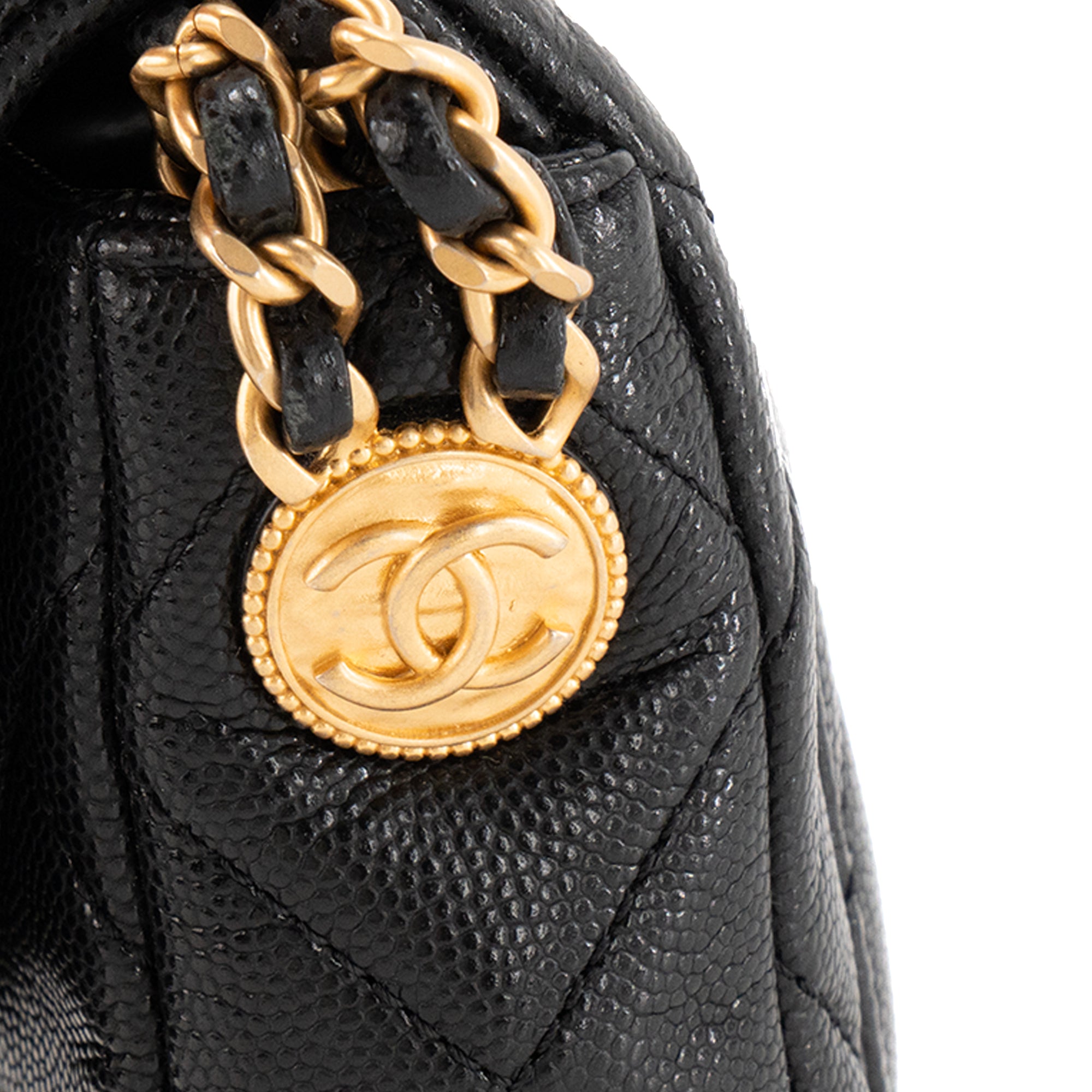 CHANEL - Sac à bandoulière Classique/Timeless mini Chanel en cuir caviar noir