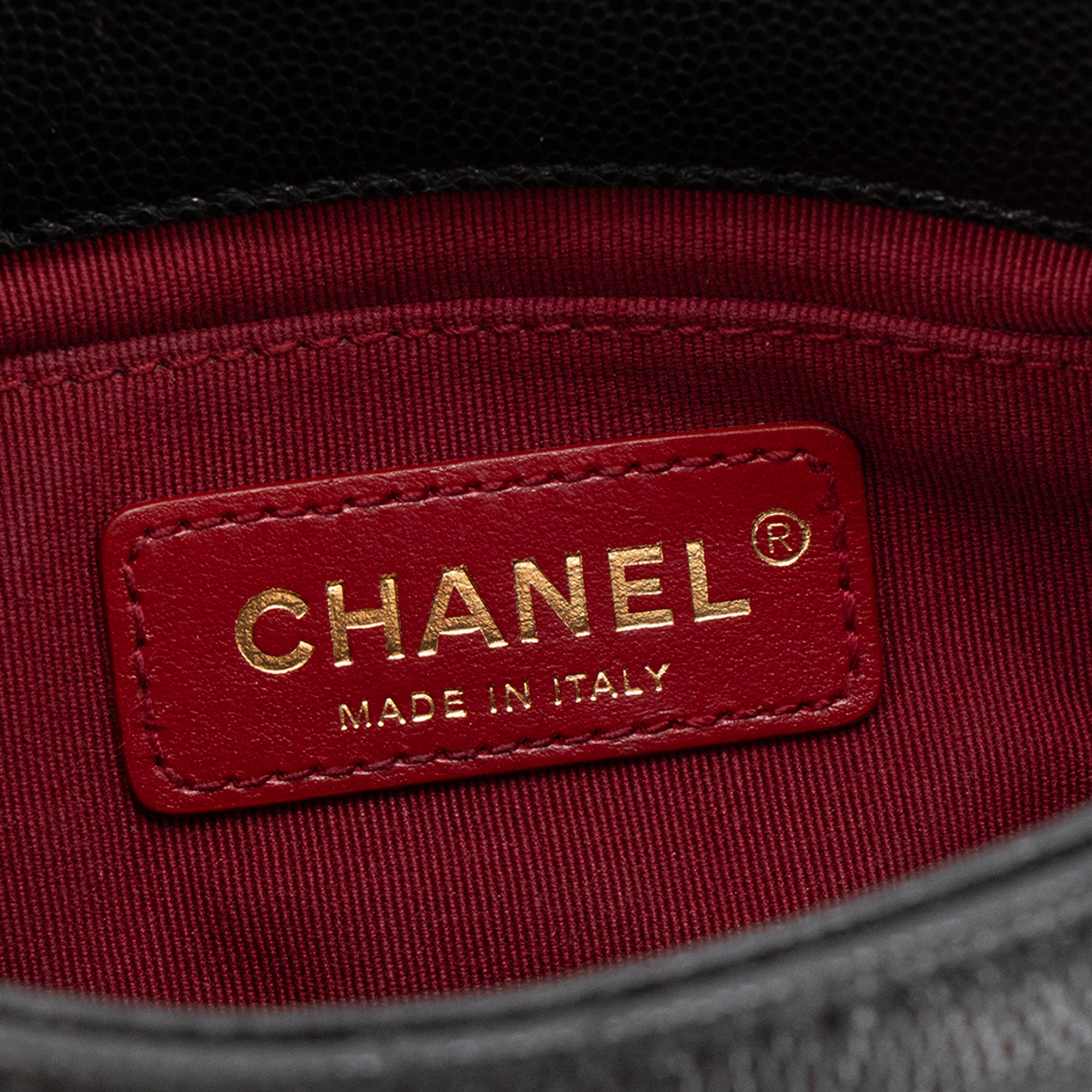 CHANEL - Sac à bandoulière Classique/Timeless mini Chanel en cuir caviar noir
