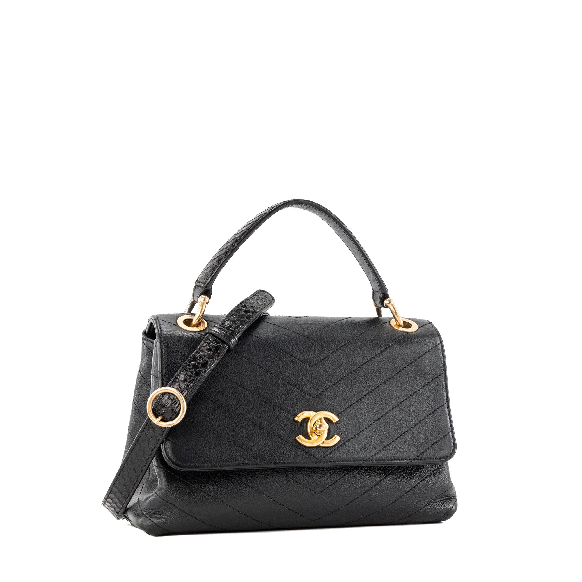 CHANEL - Sac à bandoulière Coco Handle Chanel en cuir chevron noir et anse-bandoulière en python