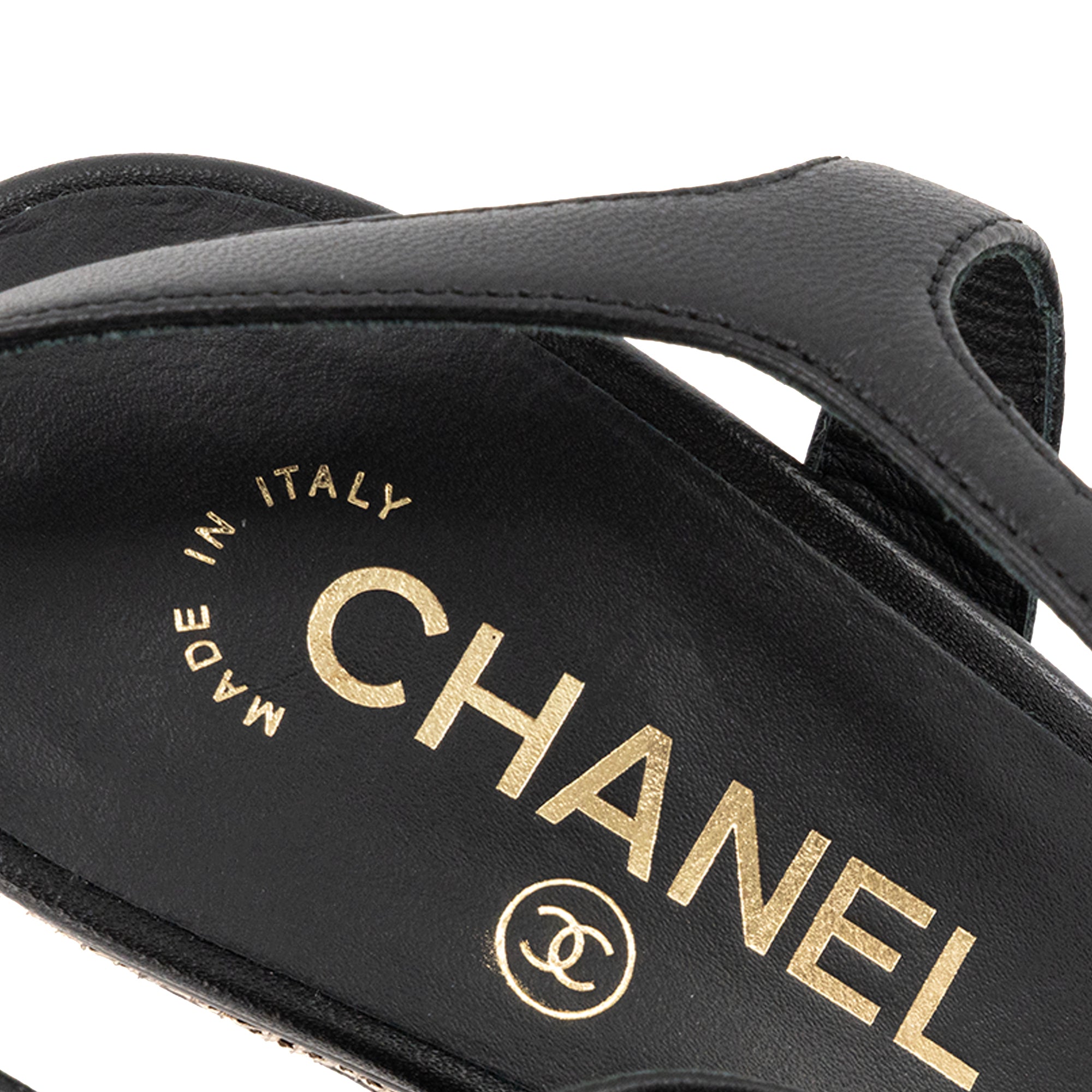 CHANEL - Sandales à talons Chanel en cuir lisse noir (T39)