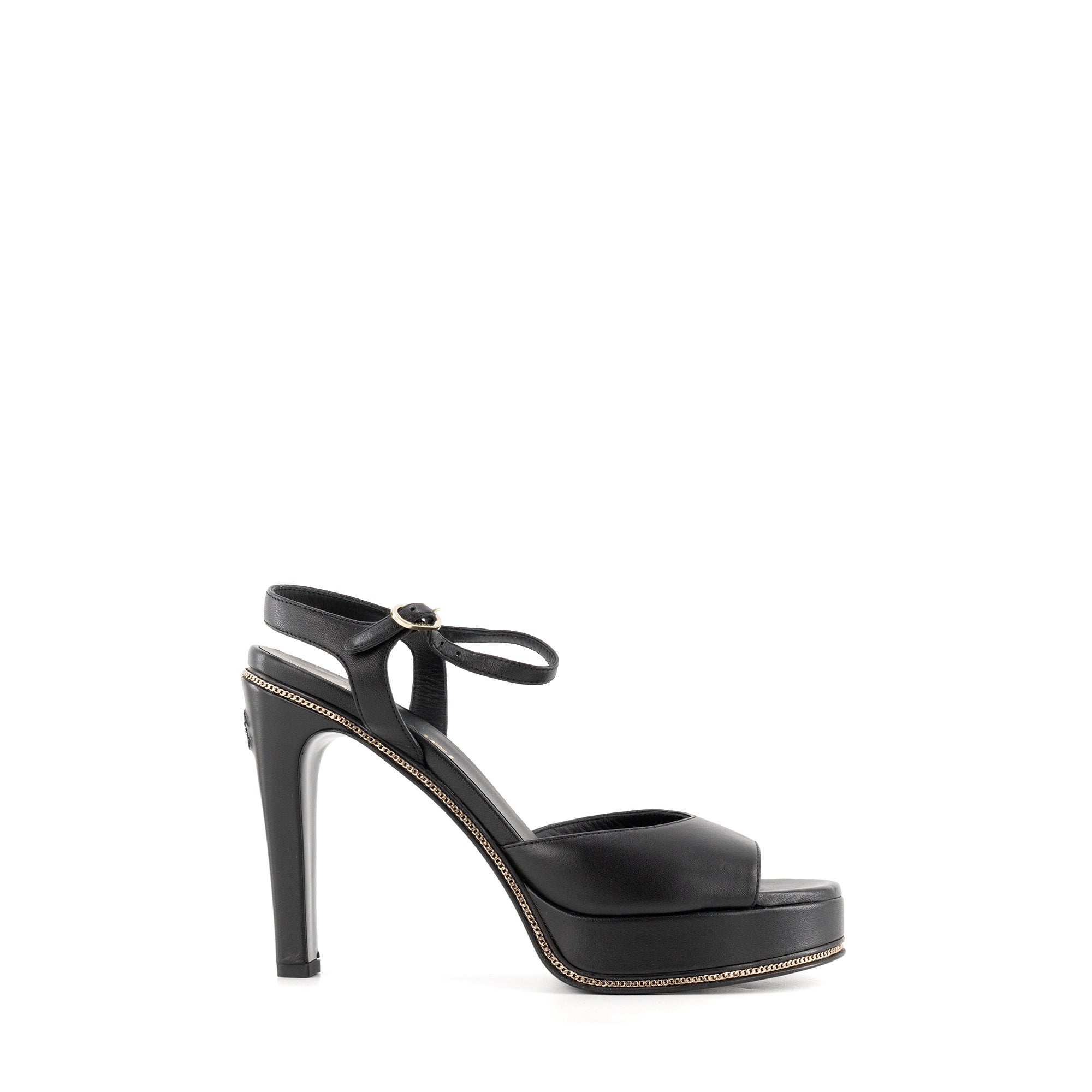 CHANEL - Sandales à talons Chanel en cuir lisse noir (T39)