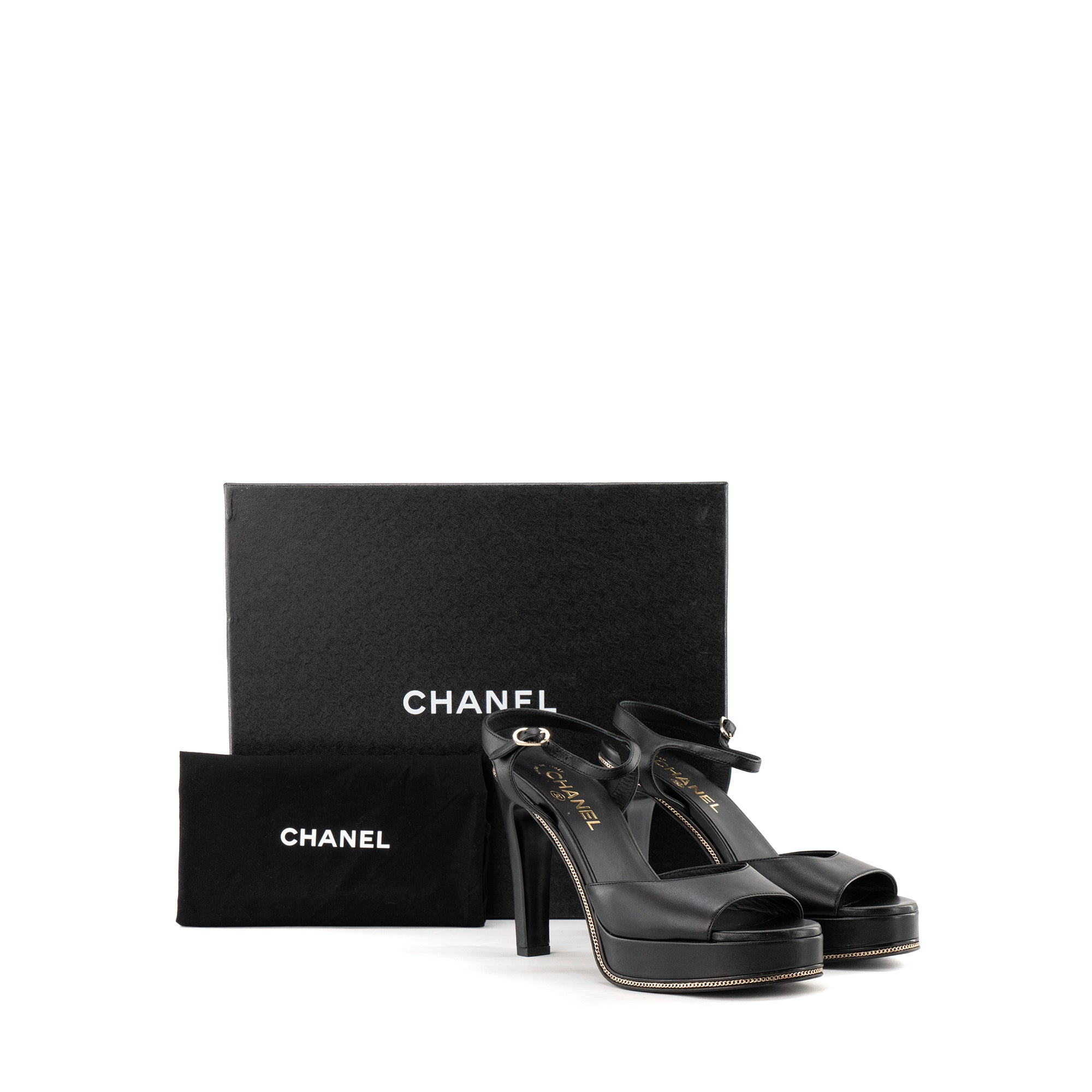 CHANEL - Sandales à talons Chanel en cuir lisse noir (T39)