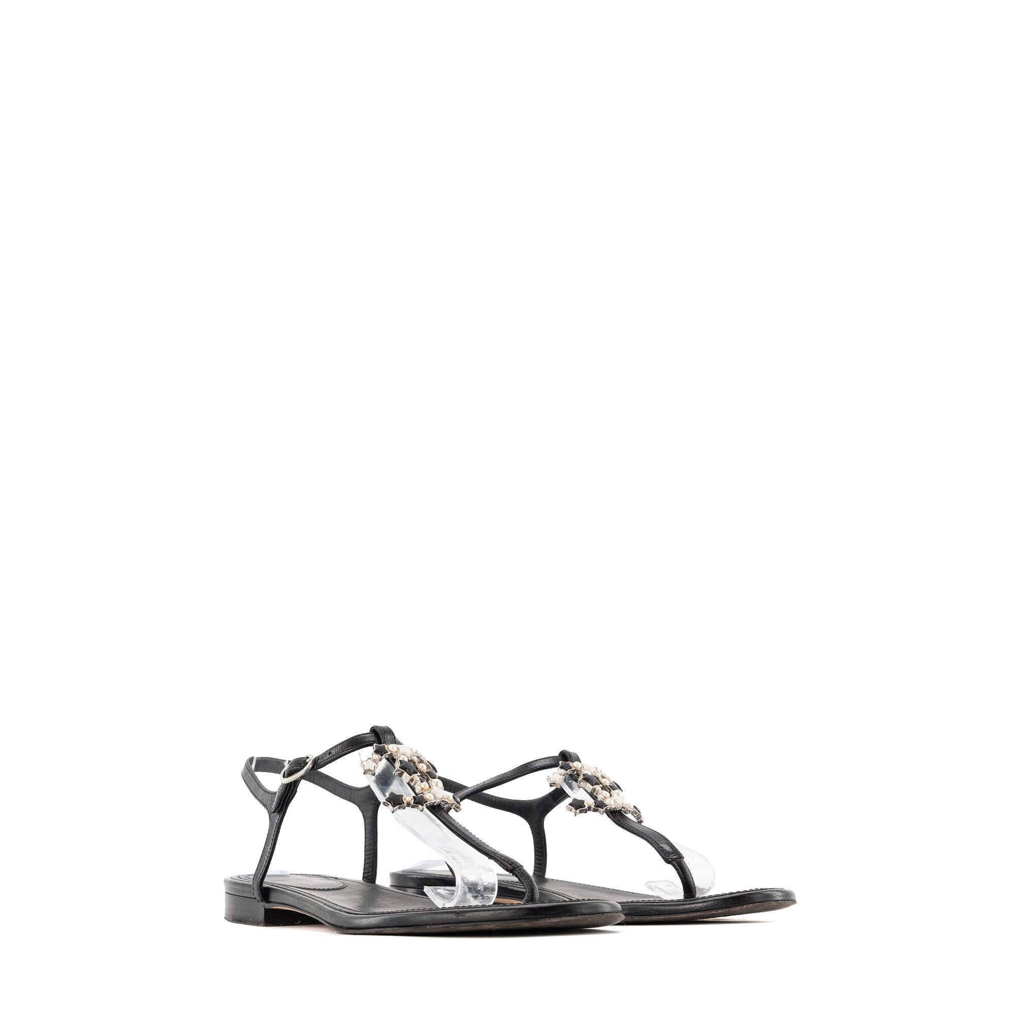 CHANEL - Sandales plates CC Chanel en cuir noir (T37,5)