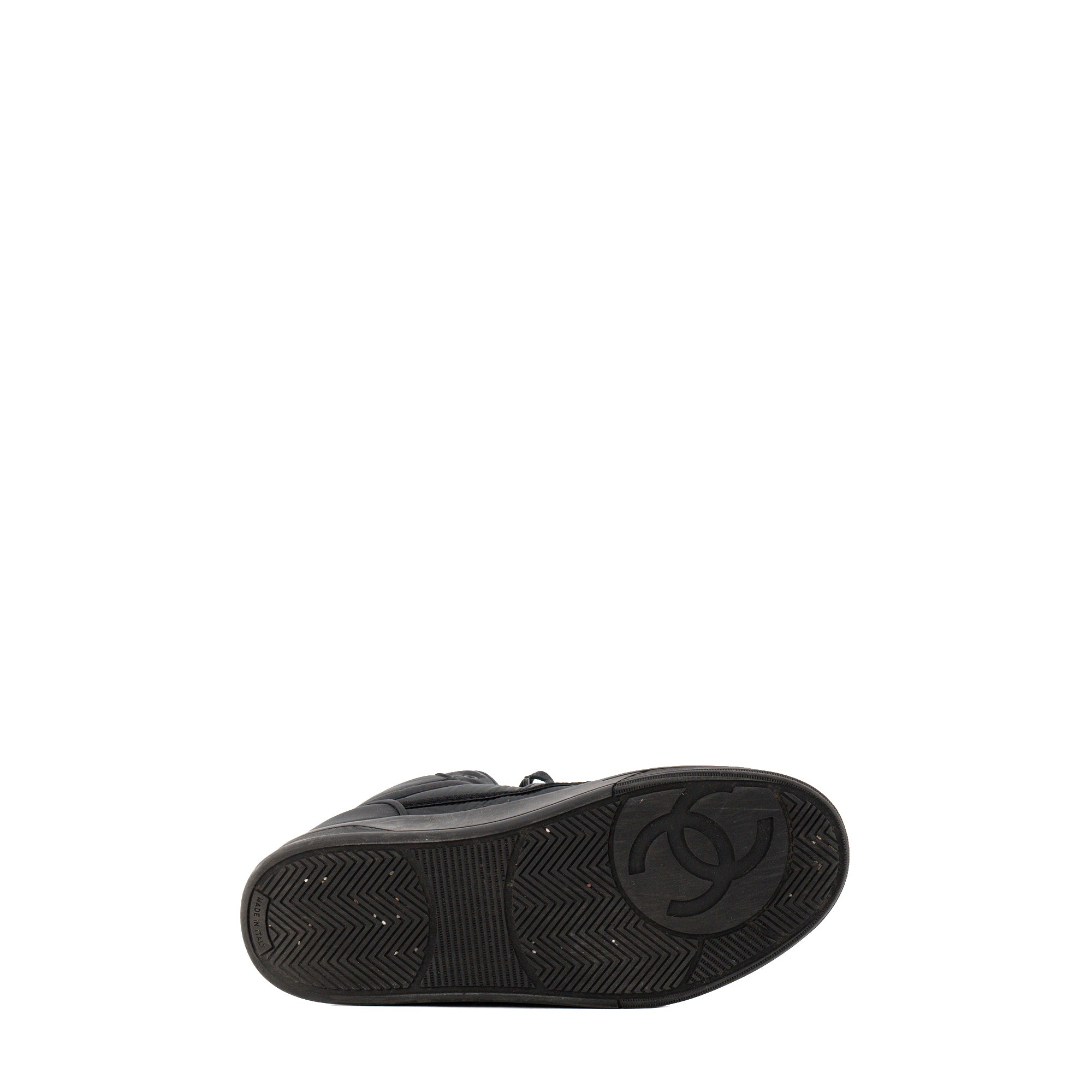 CHANEL - Sneakers Chanel en toile et cuir lisse noir (T37,5)