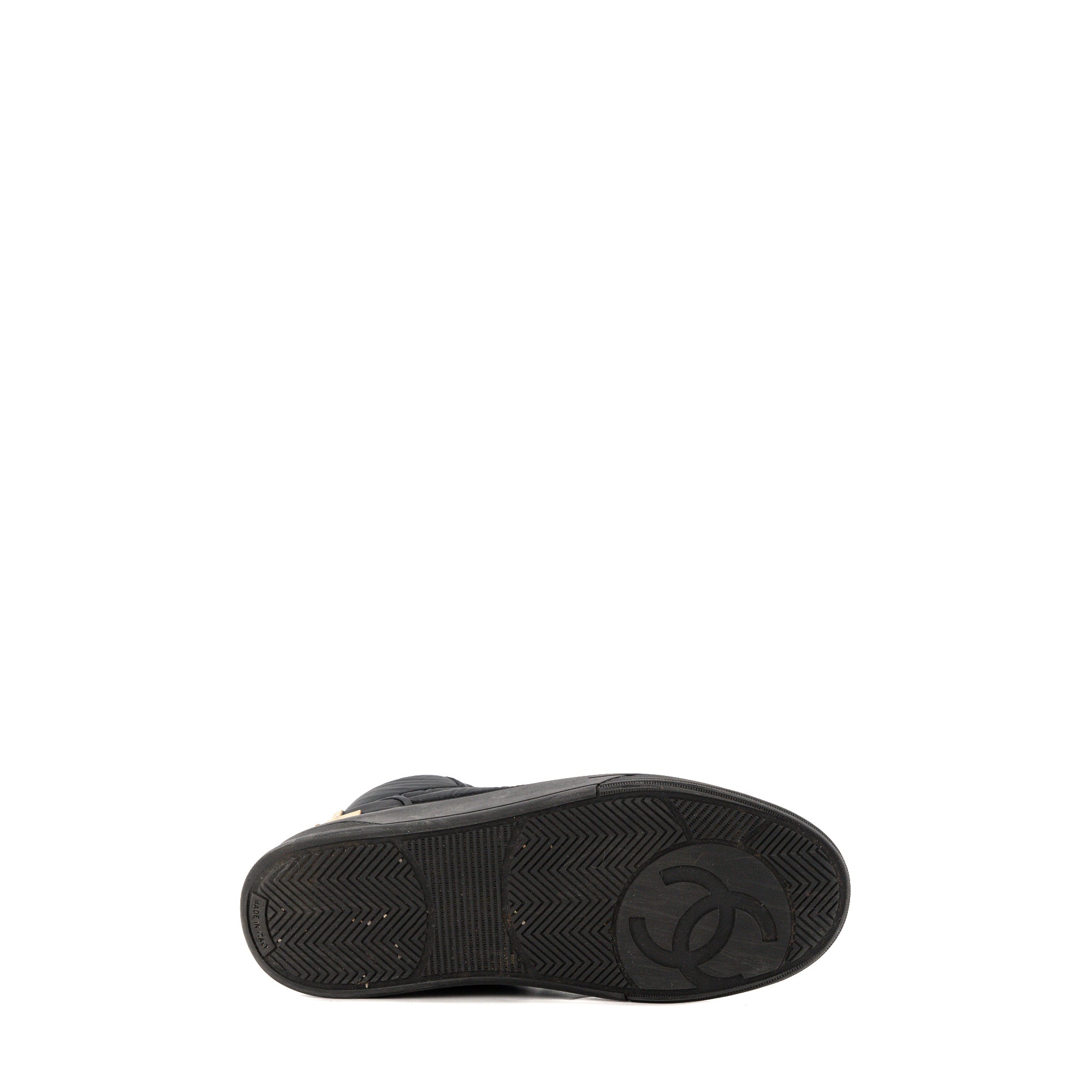 CHANEL - Sneakers Chanel en toile et cuir lisse noir (T37,5)