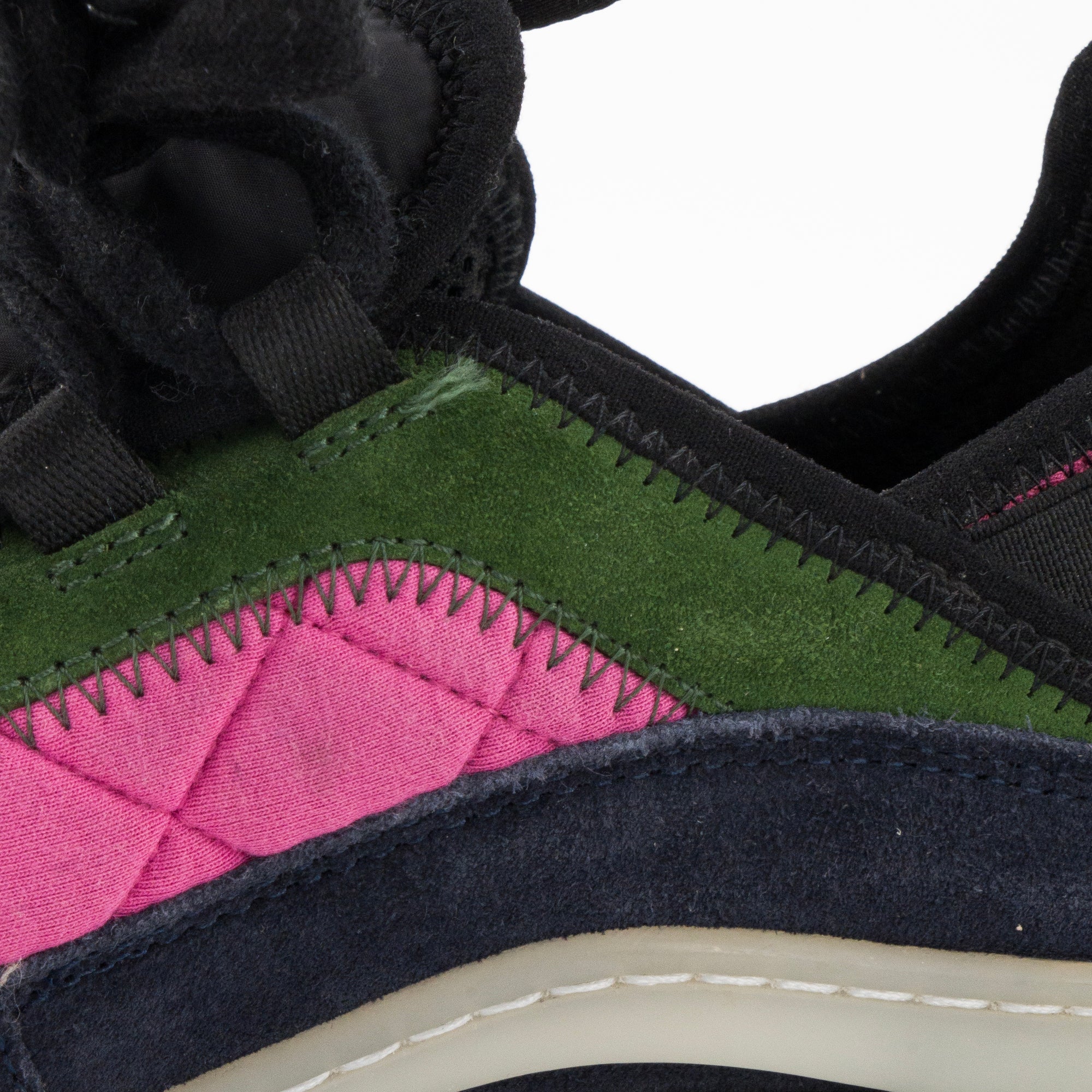 CHANEL - Sneakers Low Top Chanel en toile et daim multicolore (T39,5)